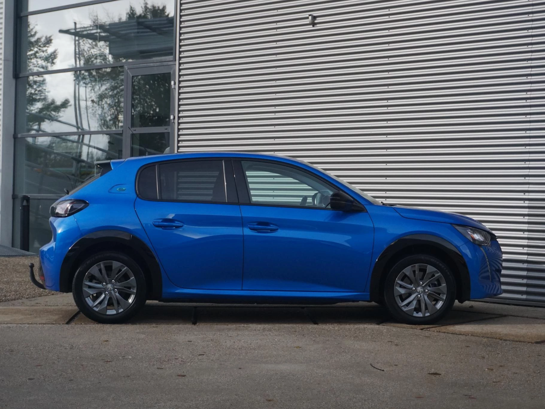 Hoofdafbeelding Peugeot e-208