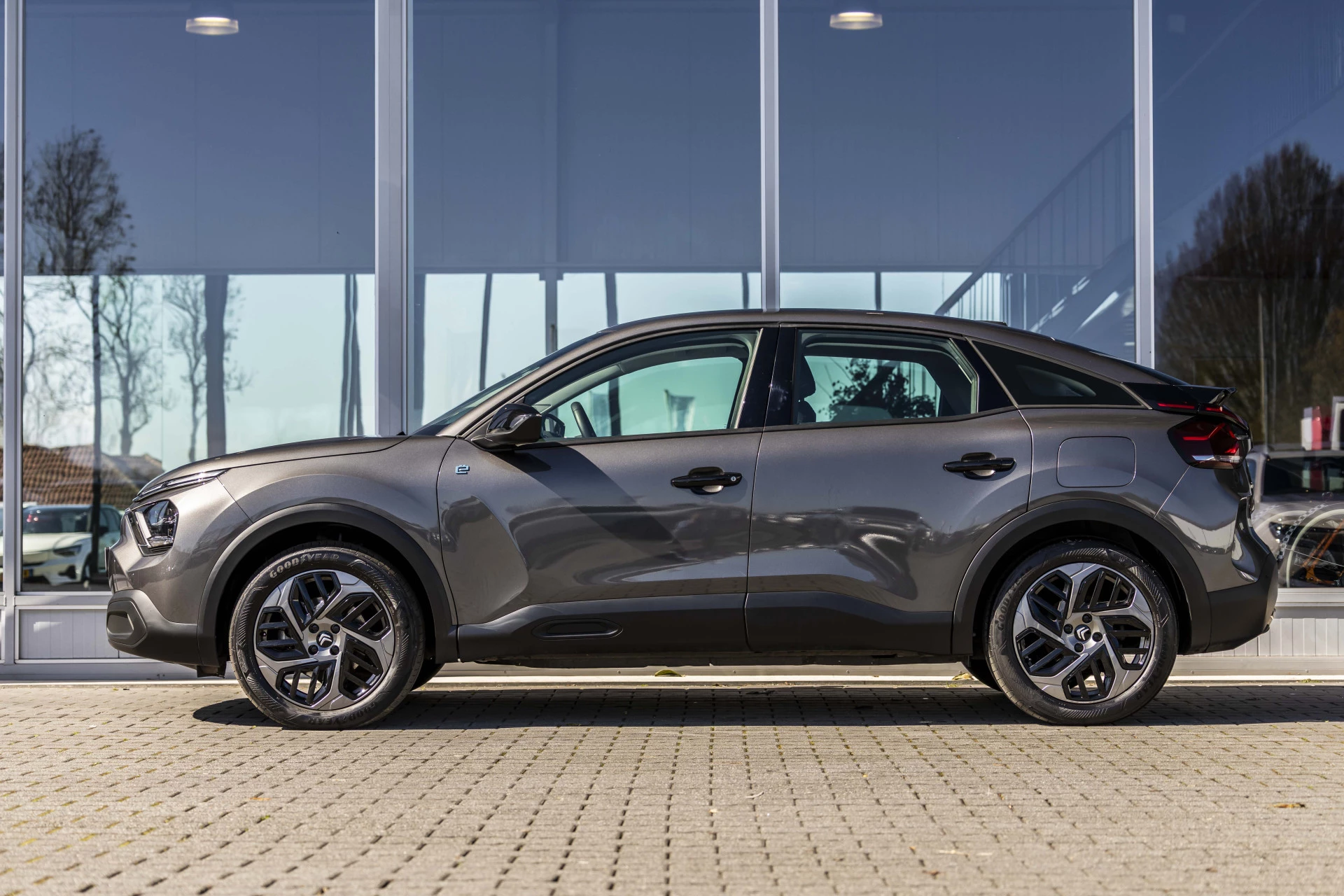 Hoofdafbeelding Citroën ë-C4