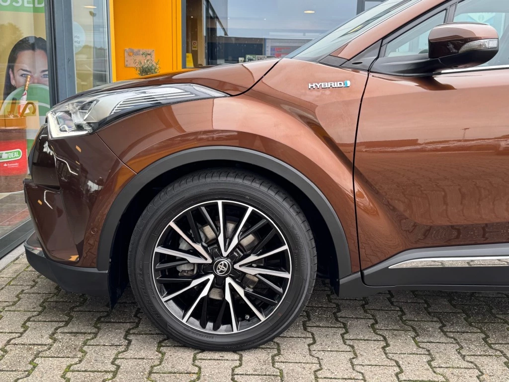 Hoofdafbeelding Toyota C-HR