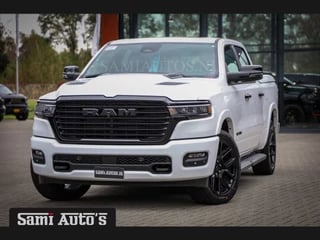 Dodge Ram Pick-Up PREMIUM NIGHT 2025 | BOM VOL + 14.4 INCH SCHERM BOM VOL | LUCHTVERING | HUD | HURRICAN 420PK 636 Nm TWIN TURBO | PRIJS MET LPG EN COVER EN GARANTIE | DUBBELE CABINE | PICK UP | 5 PERSOONS | DC | GRIJSKENTEKEN | PW7 BRIGHT WHITE | VOORRAAD NR 2230 - 8765