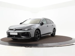 Volkswagen Passat Variant 1.5 eHybrid 272pk DSG R-Line Edition · Keyless · 360 Camera · Elek. Trekhaak · Elek.Achterklep · Apple/Android Car Play · 18'' Inch · Garantie t/m Augustus 2026