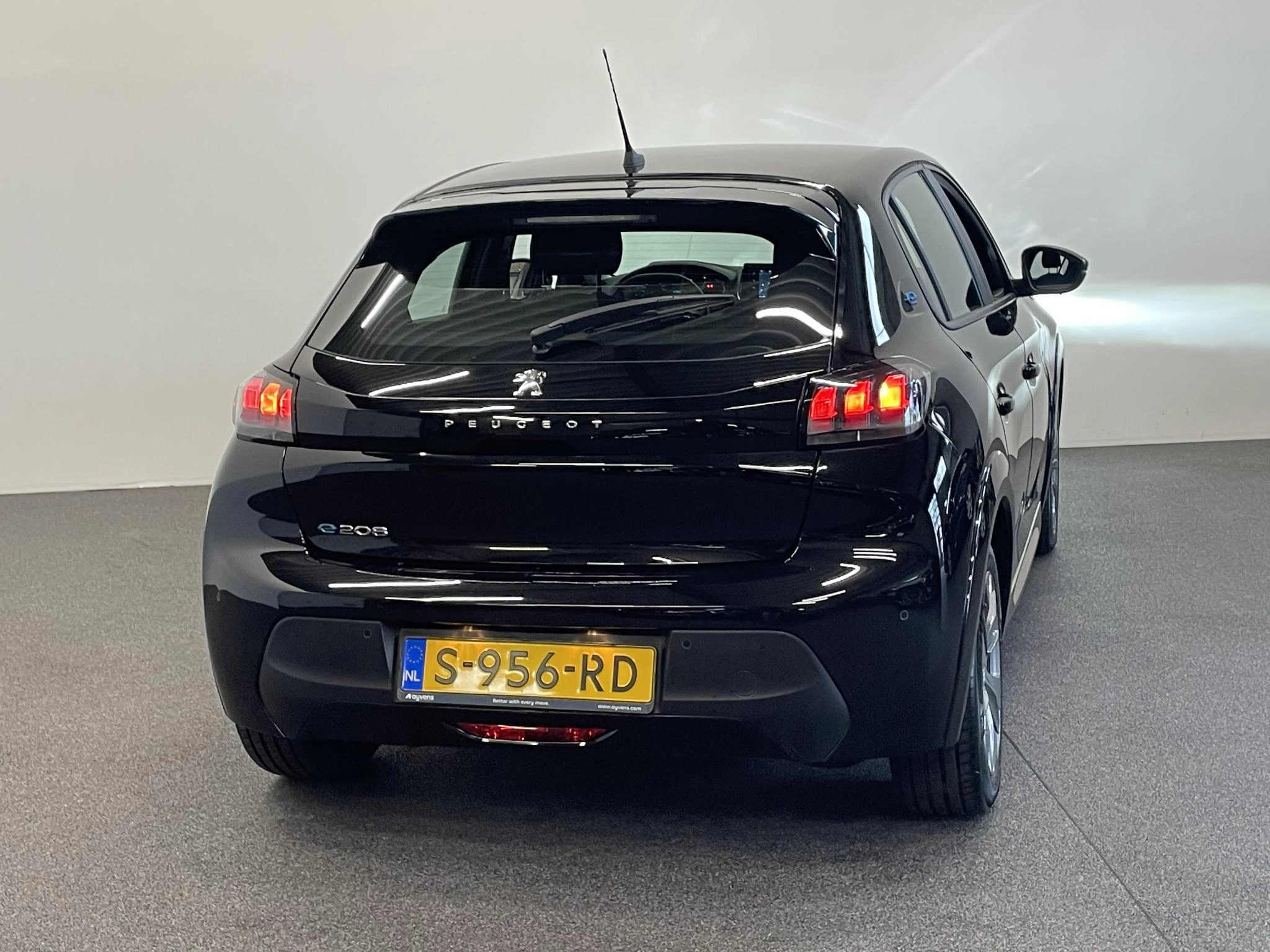 Hoofdafbeelding Peugeot e-208