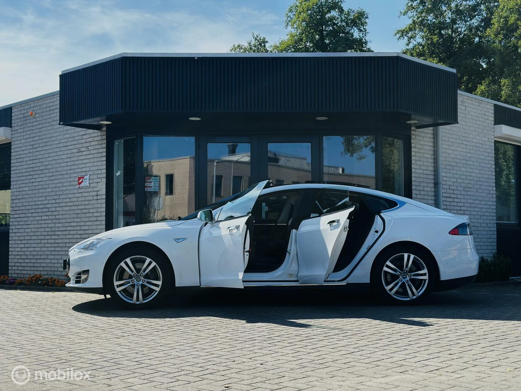 Hoofdafbeelding Tesla Model S