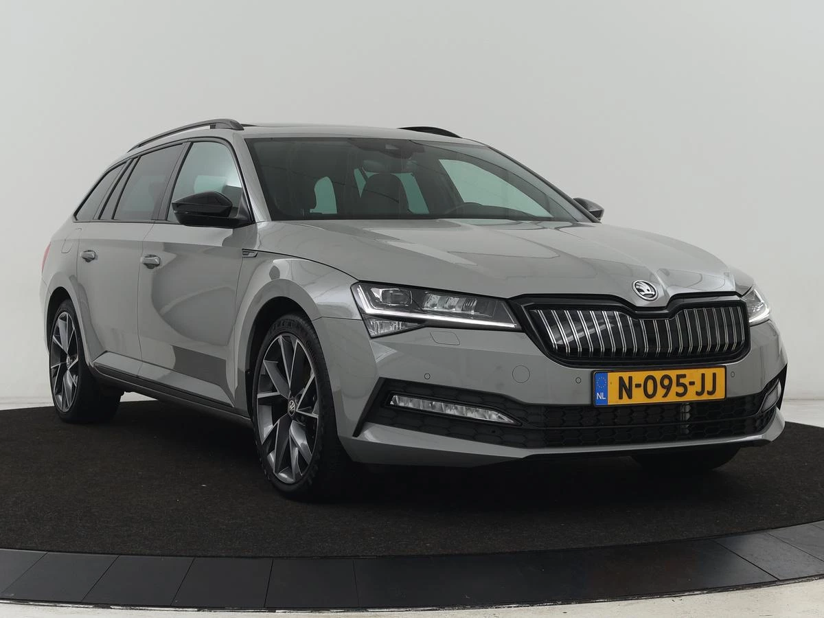 Hoofdafbeelding Škoda Superb