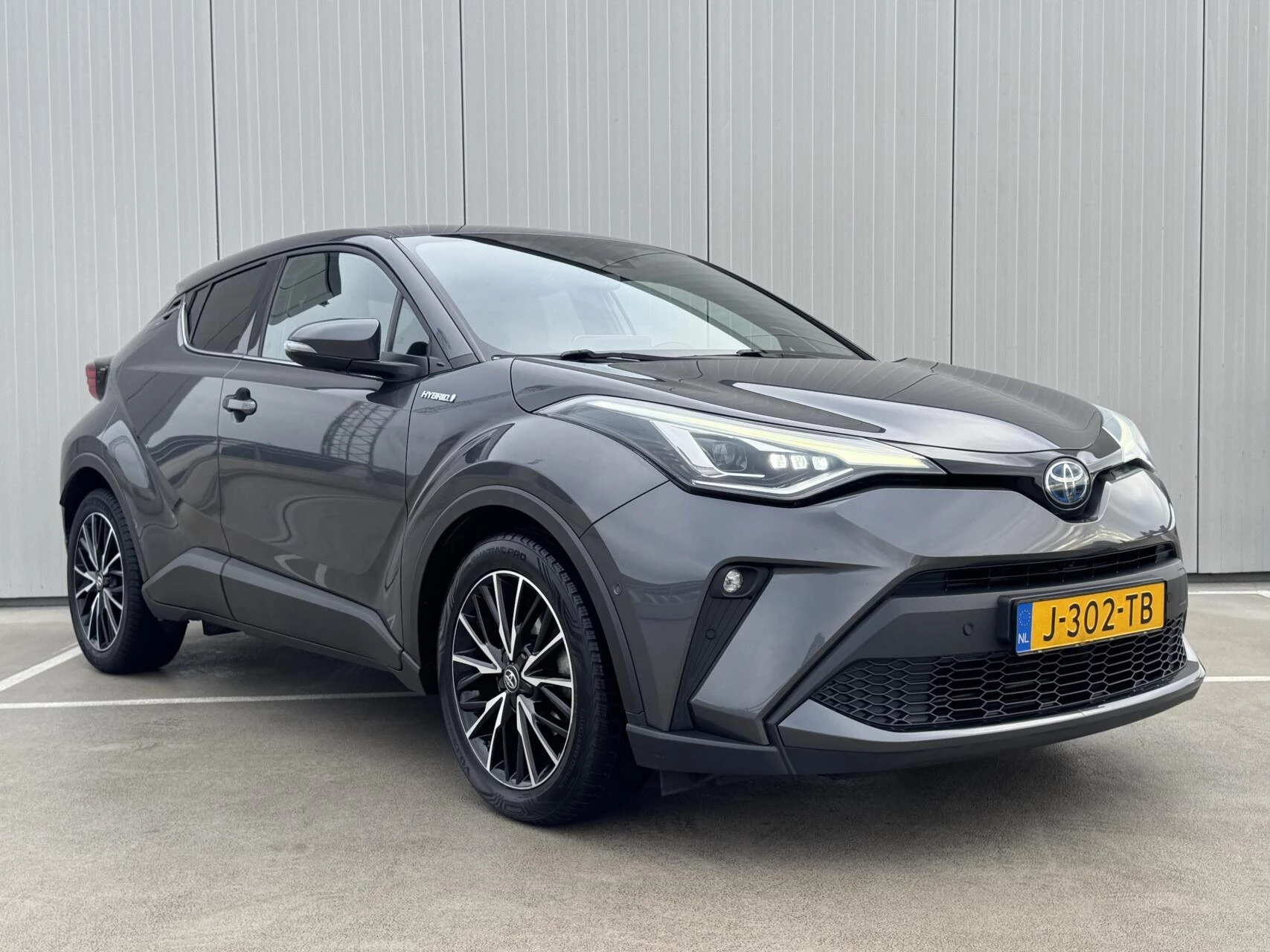 Hoofdafbeelding Toyota C-HR