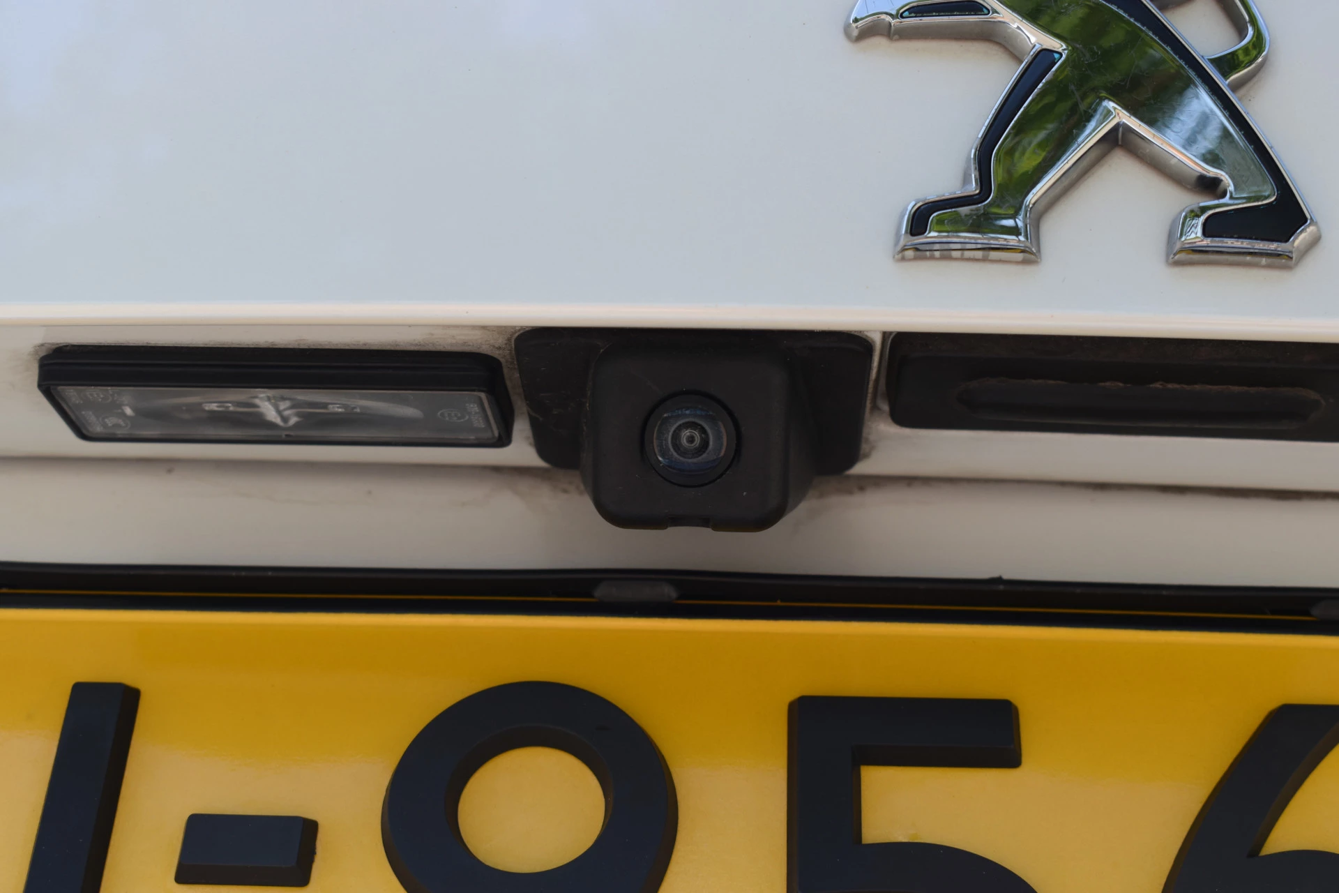 Hoofdafbeelding Peugeot e-2008
