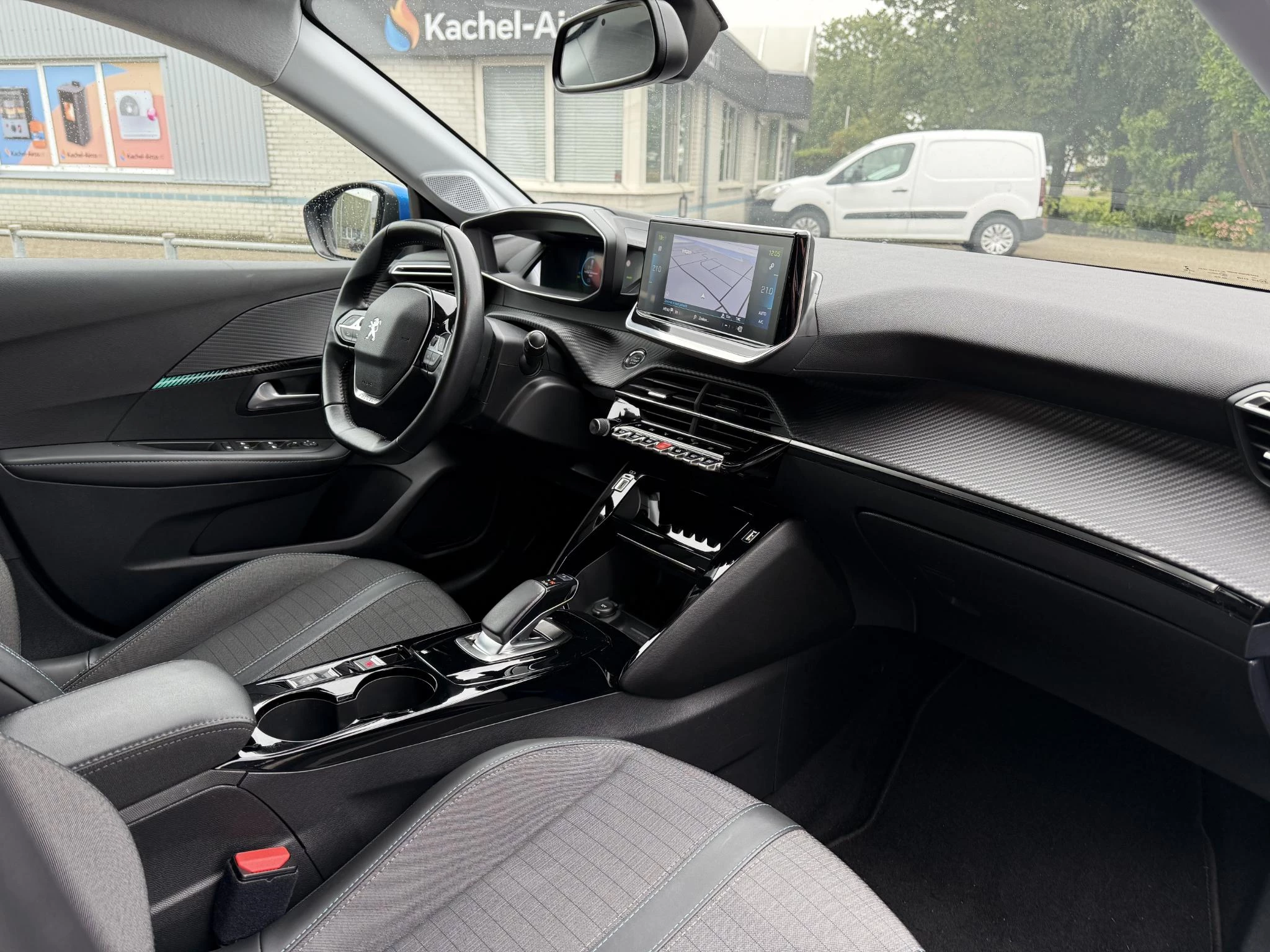Hoofdafbeelding Peugeot e-208