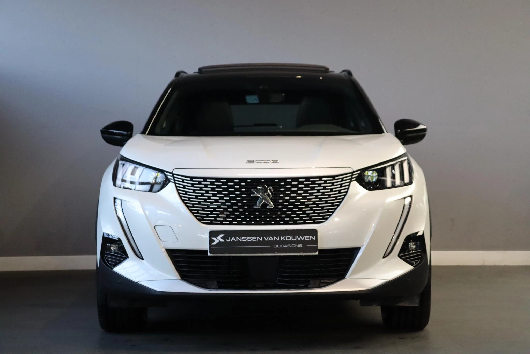 Hoofdafbeelding Peugeot e-2008