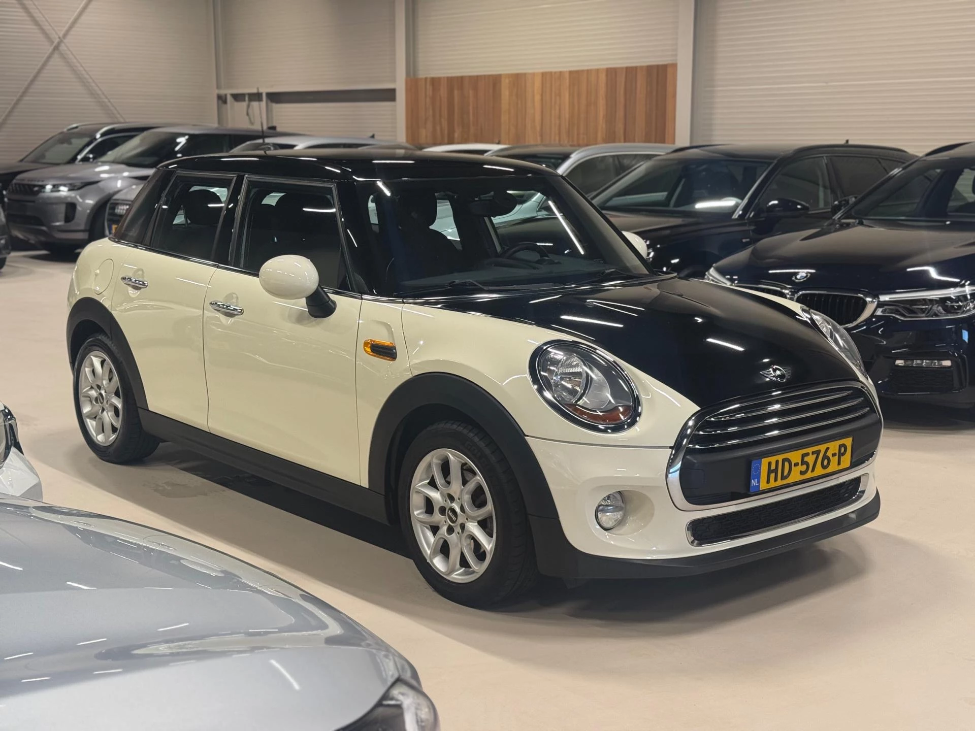 Hoofdafbeelding MINI One