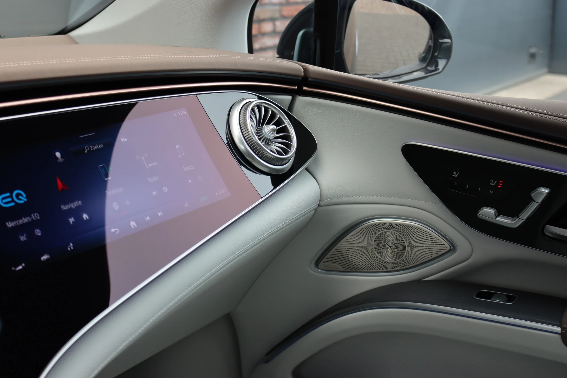 Hoofdafbeelding Mercedes-Benz EQS