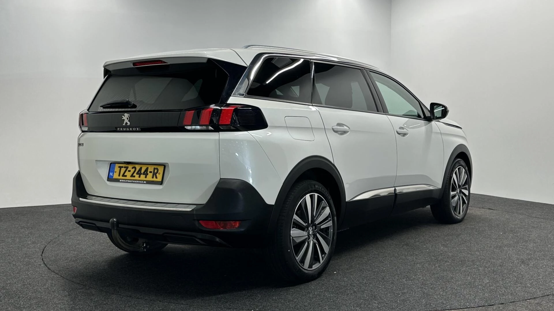 Hoofdafbeelding Peugeot 5008