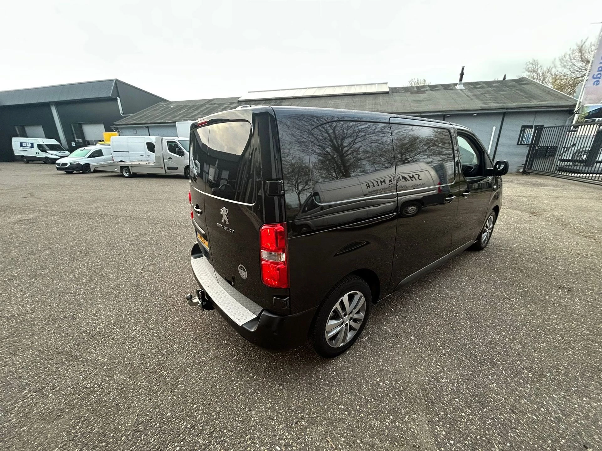 Hoofdafbeelding Peugeot e-Expert