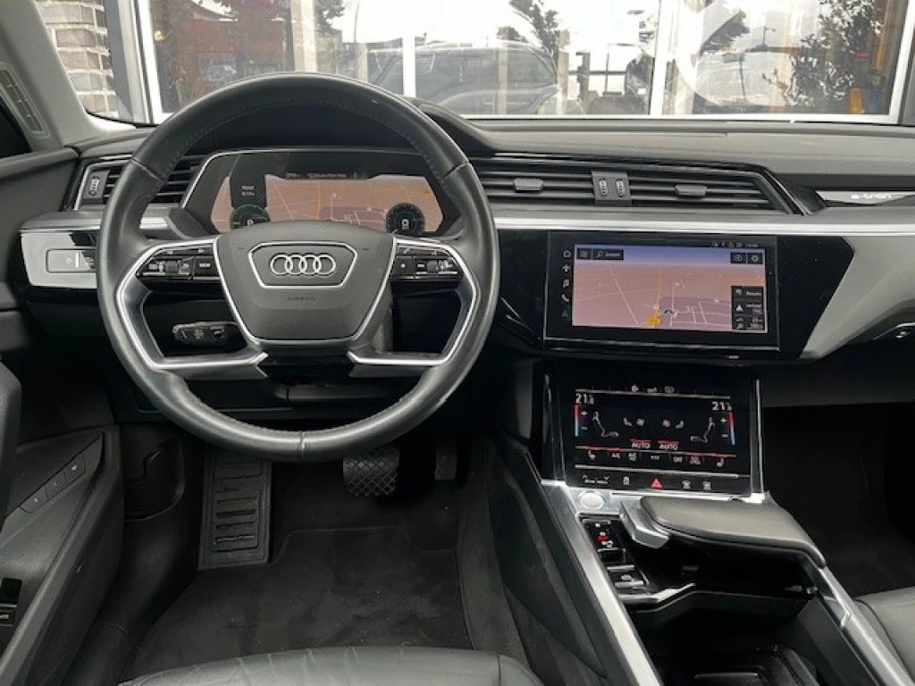 Hoofdafbeelding Audi e-tron