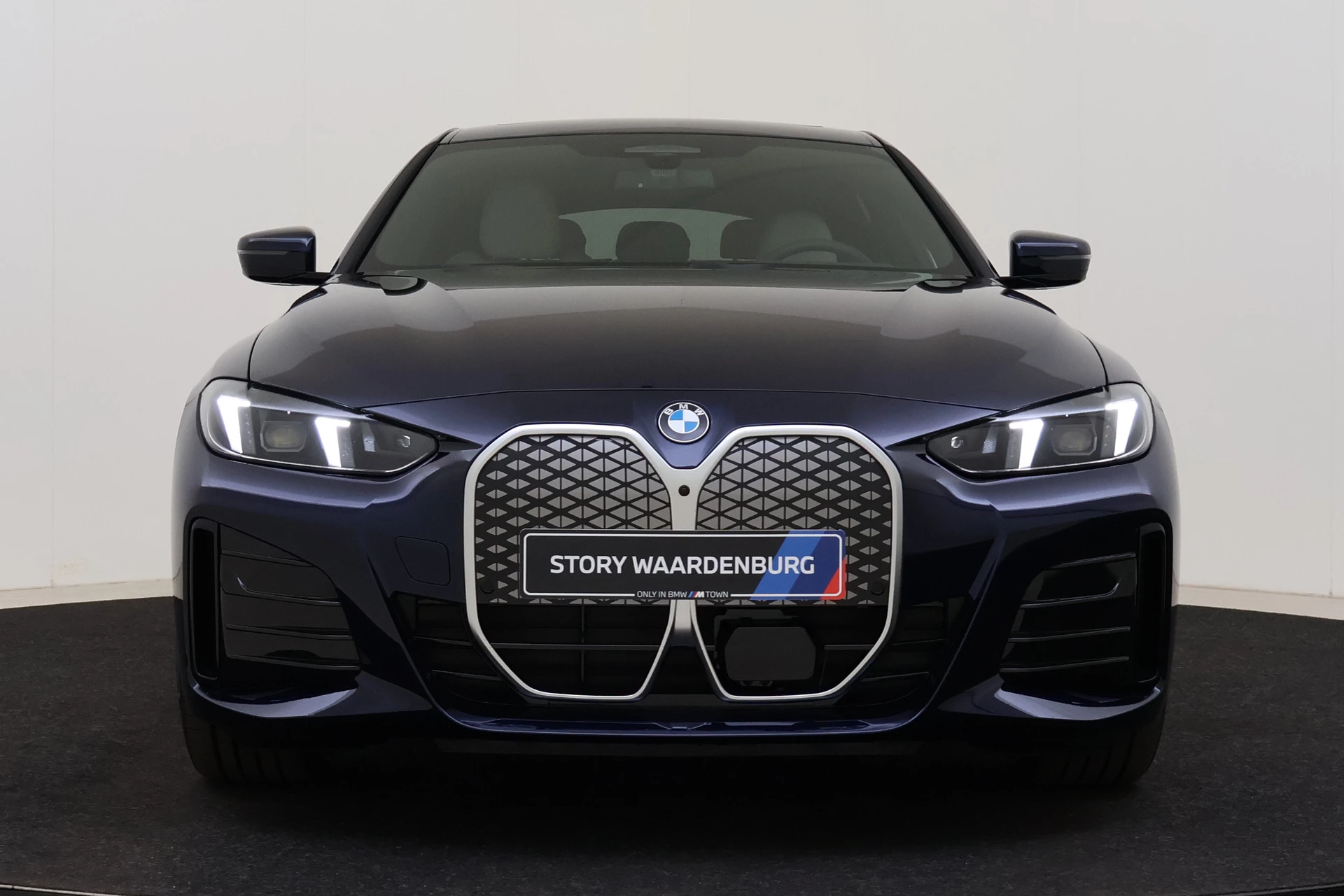 Hoofdafbeelding BMW i4