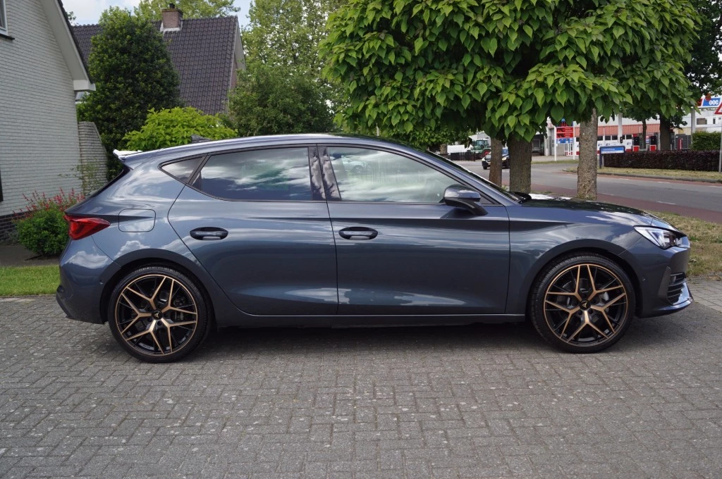 Hoofdafbeelding CUPRA Leon