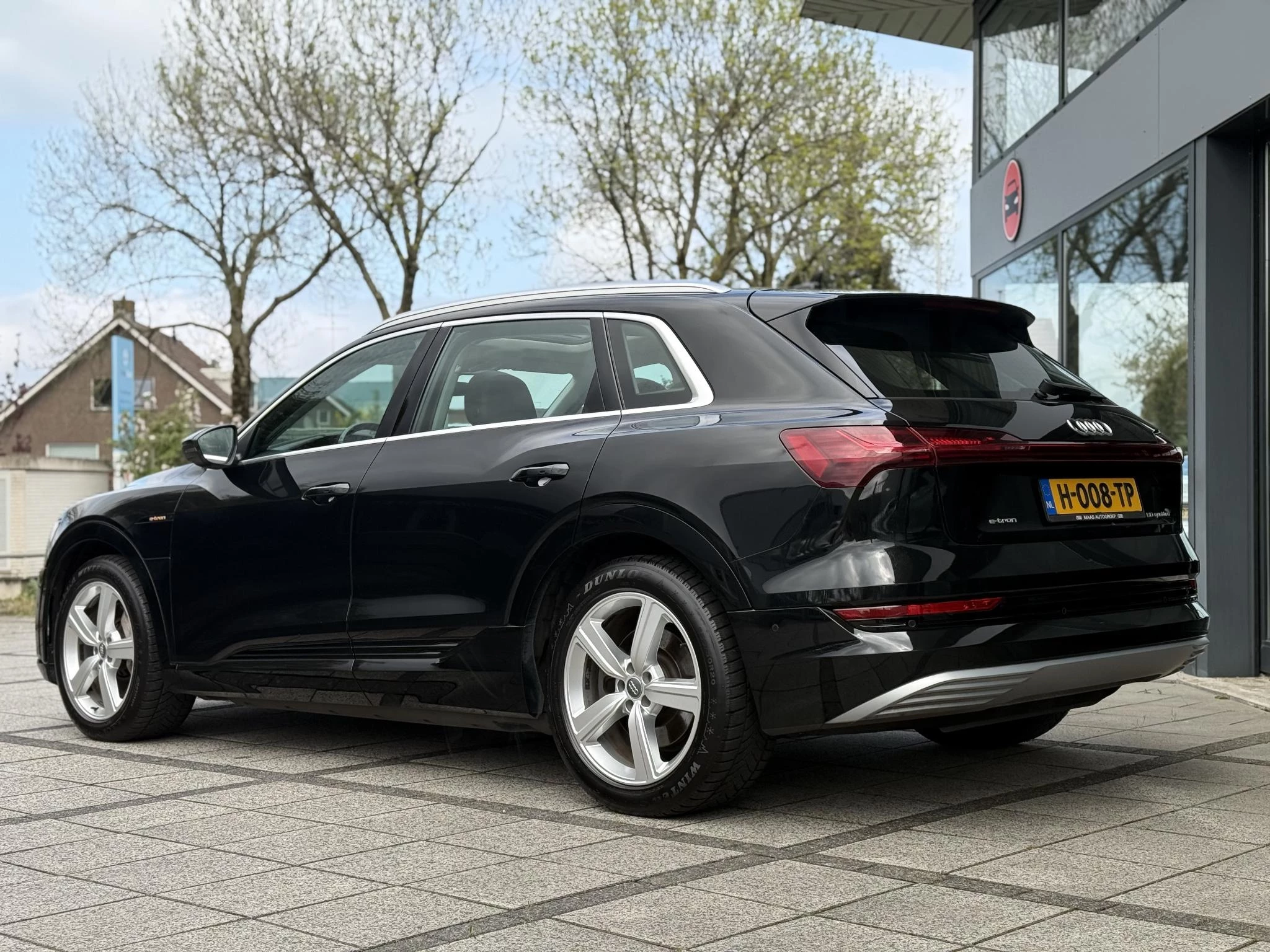 Hoofdafbeelding Audi e-tron
