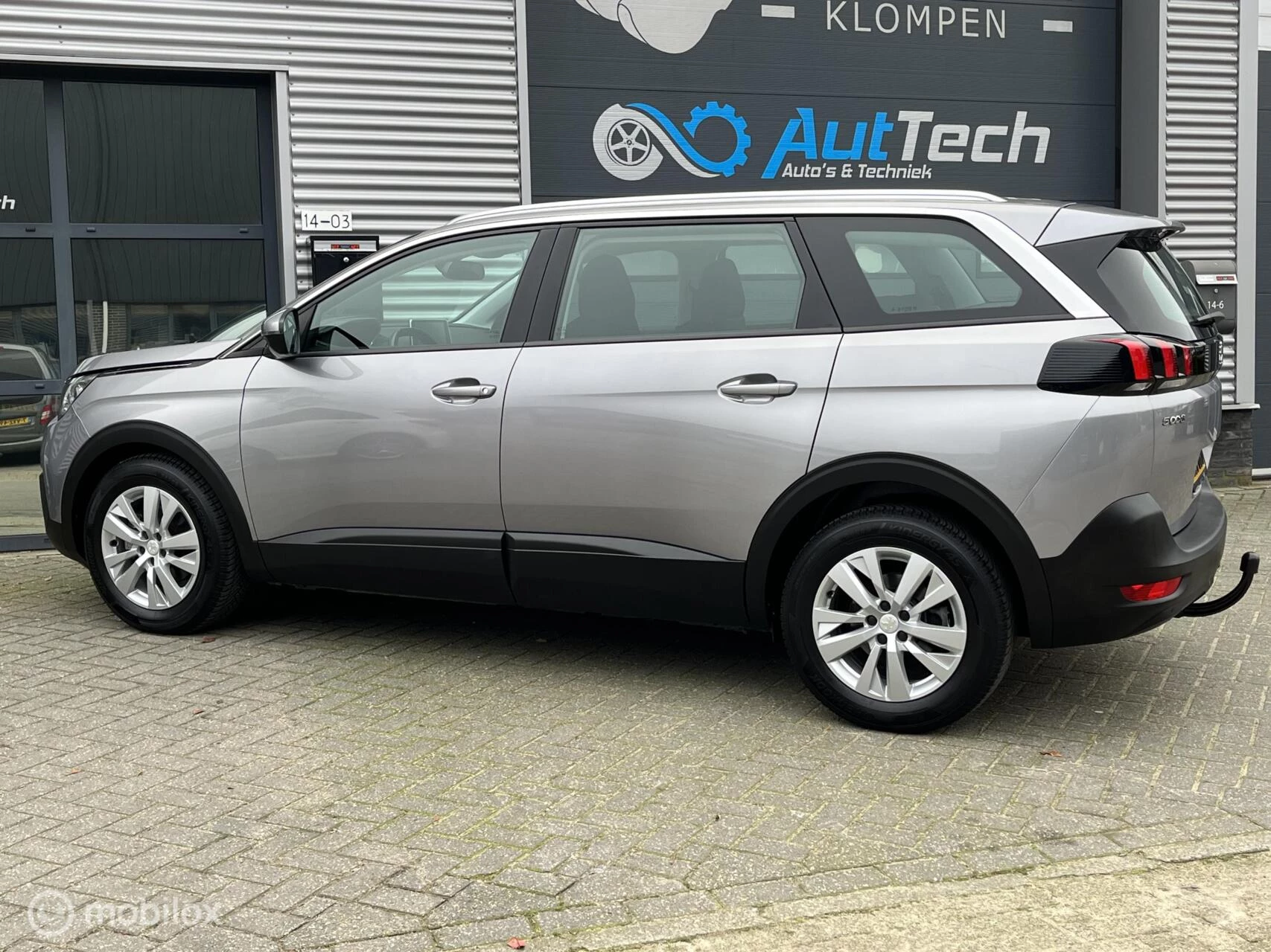 Hoofdafbeelding Peugeot 5008
