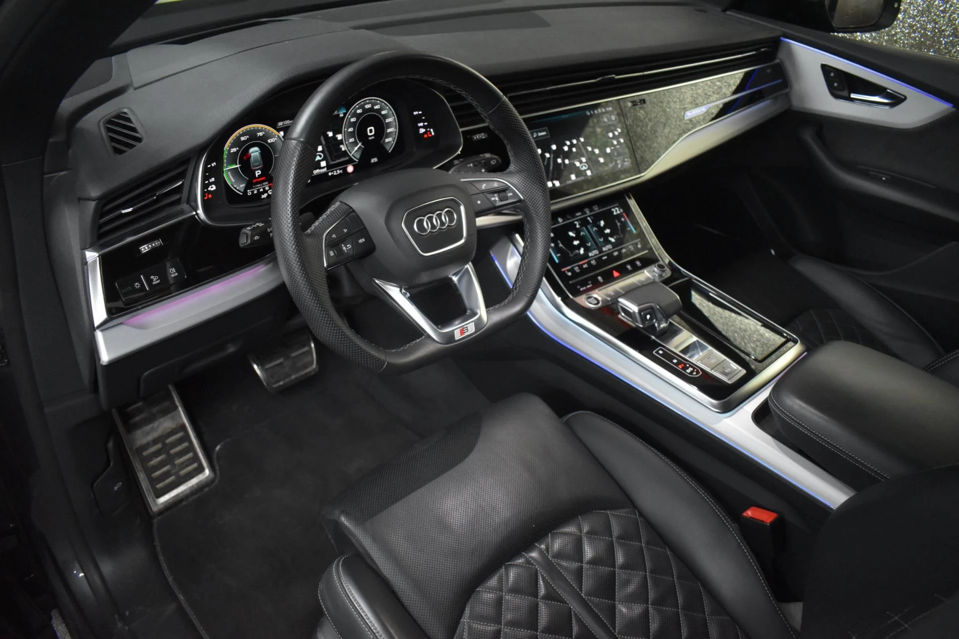 Hoofdafbeelding Audi Q8