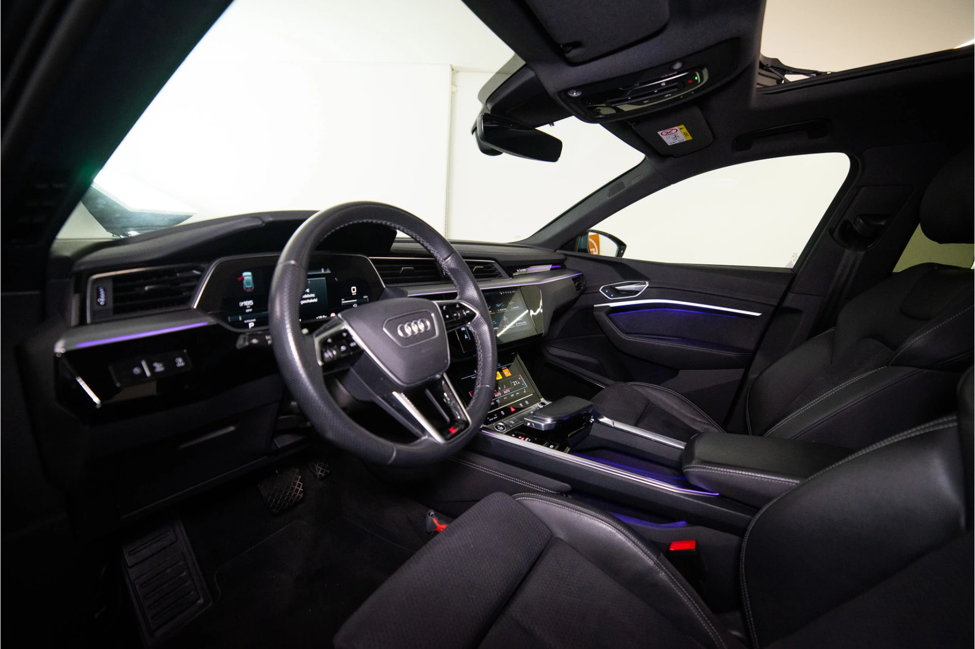 Hoofdafbeelding Audi e-tron
