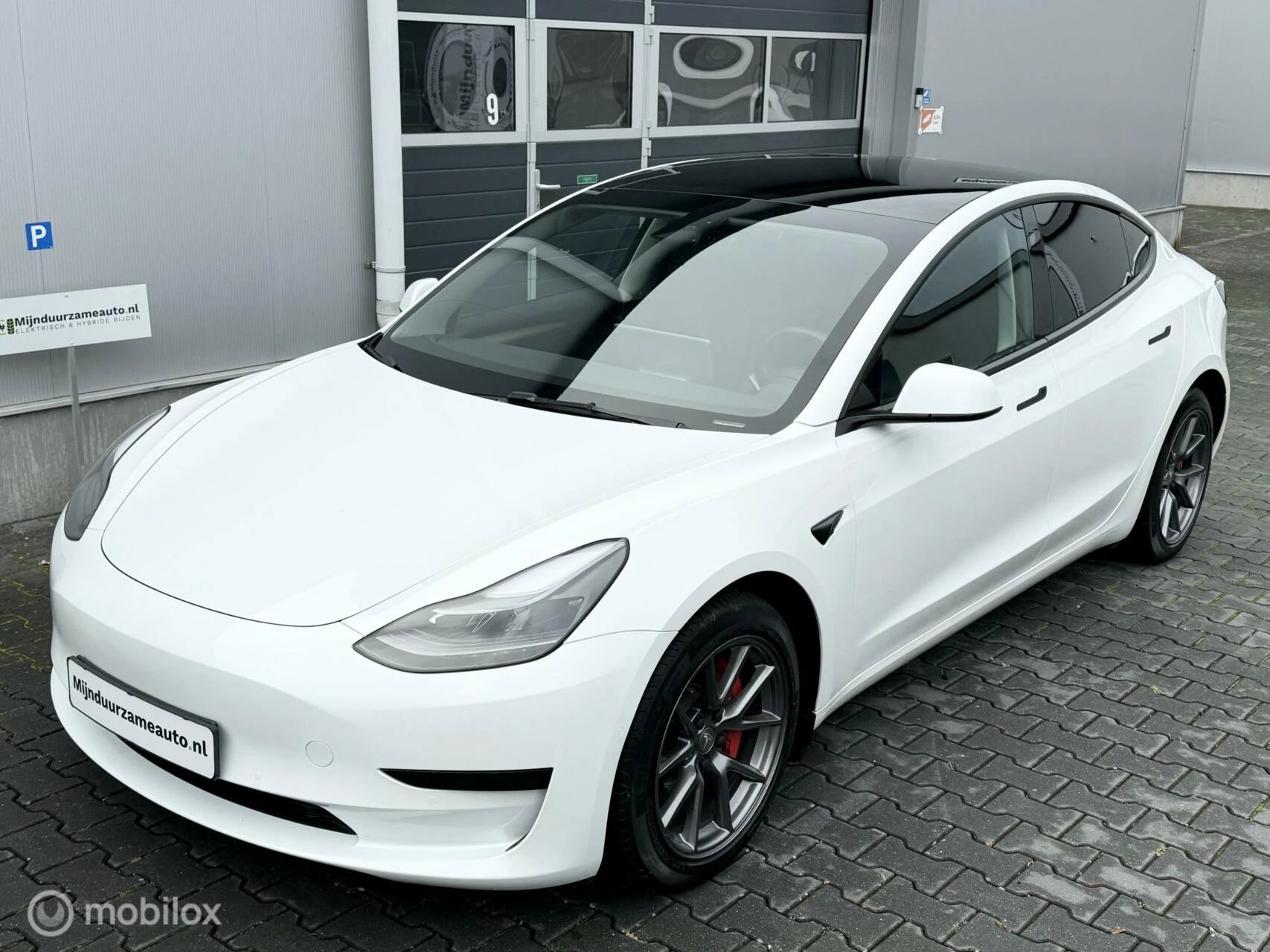 Hoofdafbeelding Tesla Model 3