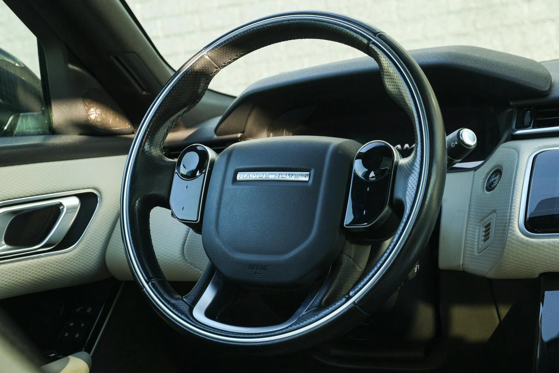 Hoofdafbeelding Land Rover Range Rover Velar