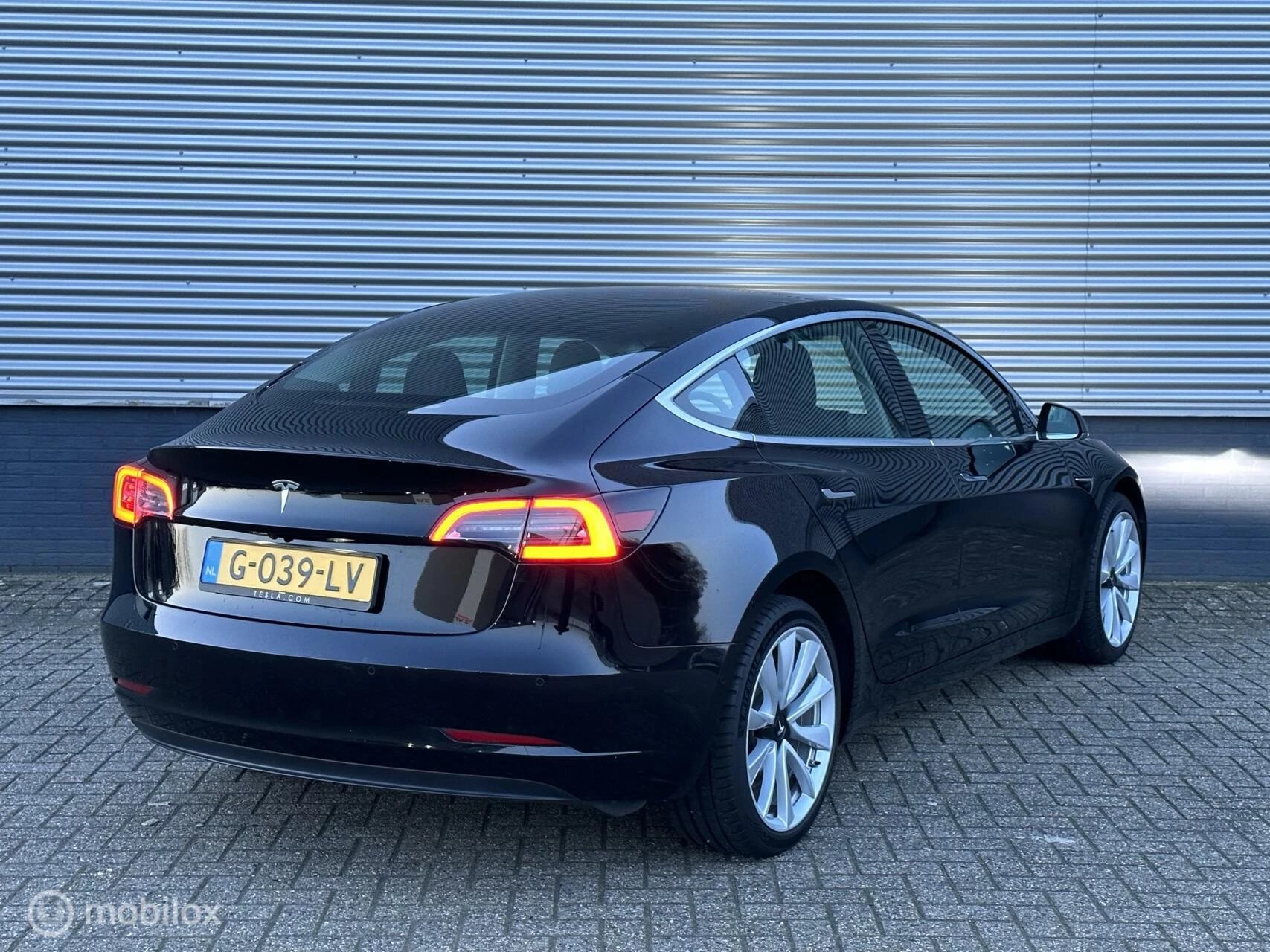 Hoofdafbeelding Tesla Model 3