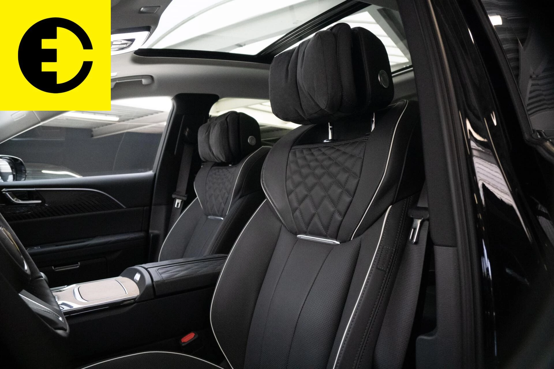 Hoofdafbeelding Hongqi E-HS9