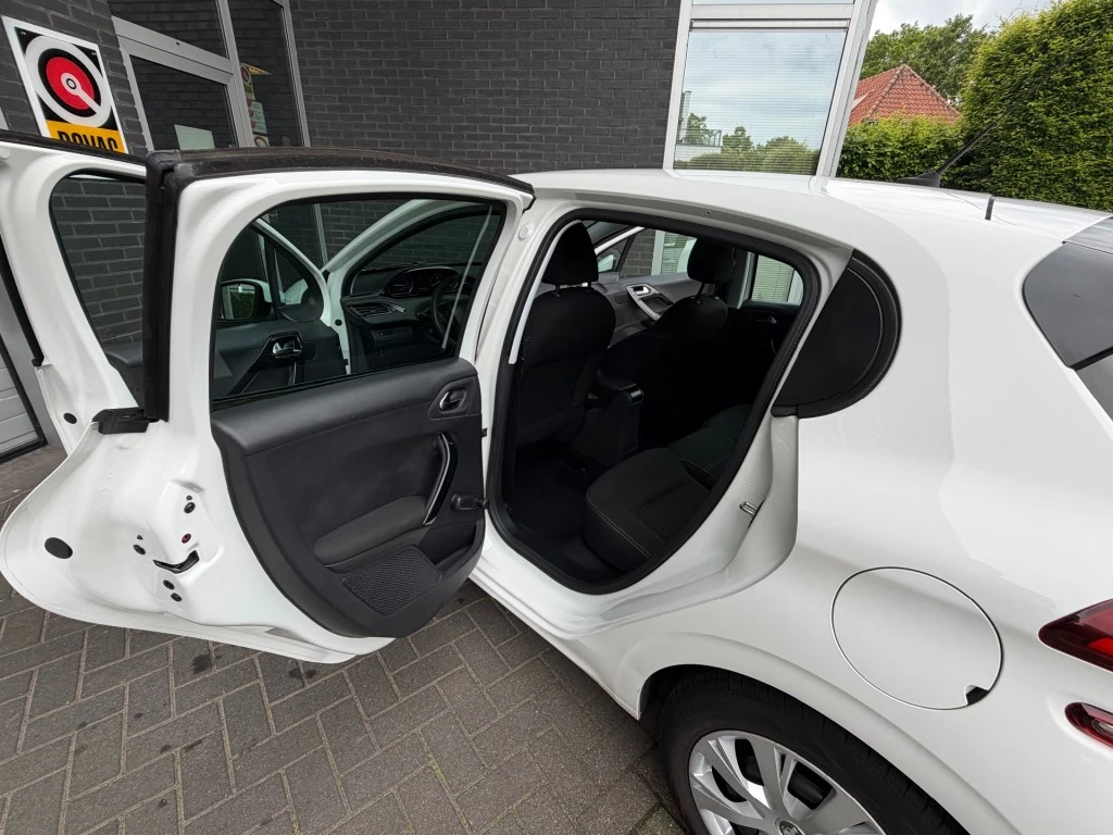 Hoofdafbeelding Peugeot 208