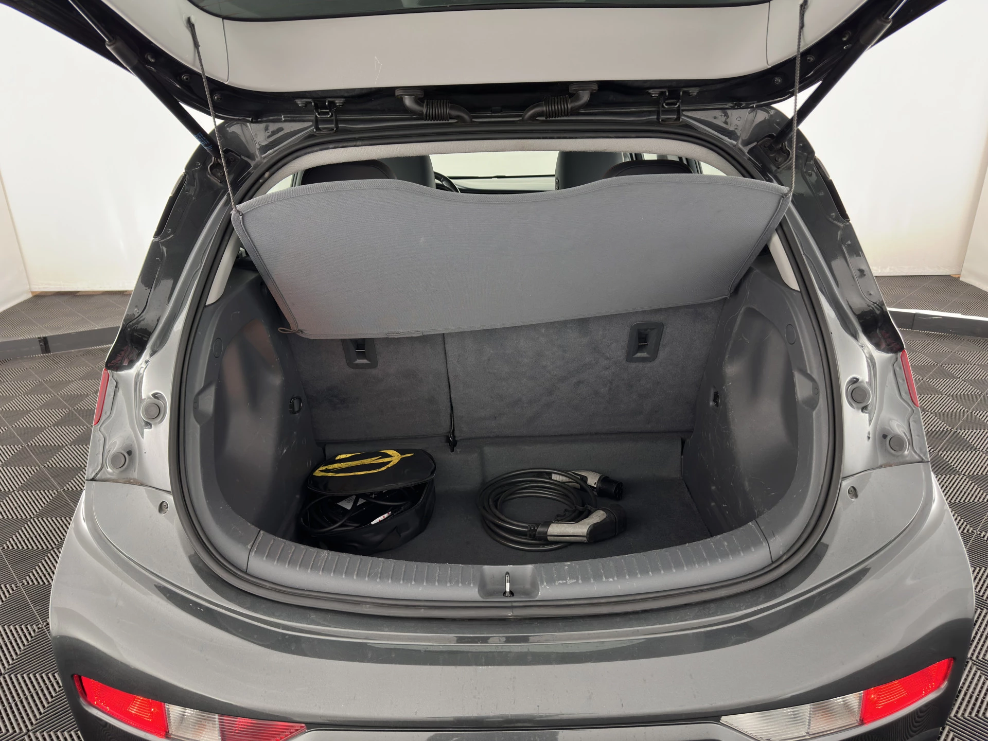 Hoofdafbeelding Opel Ampera-e