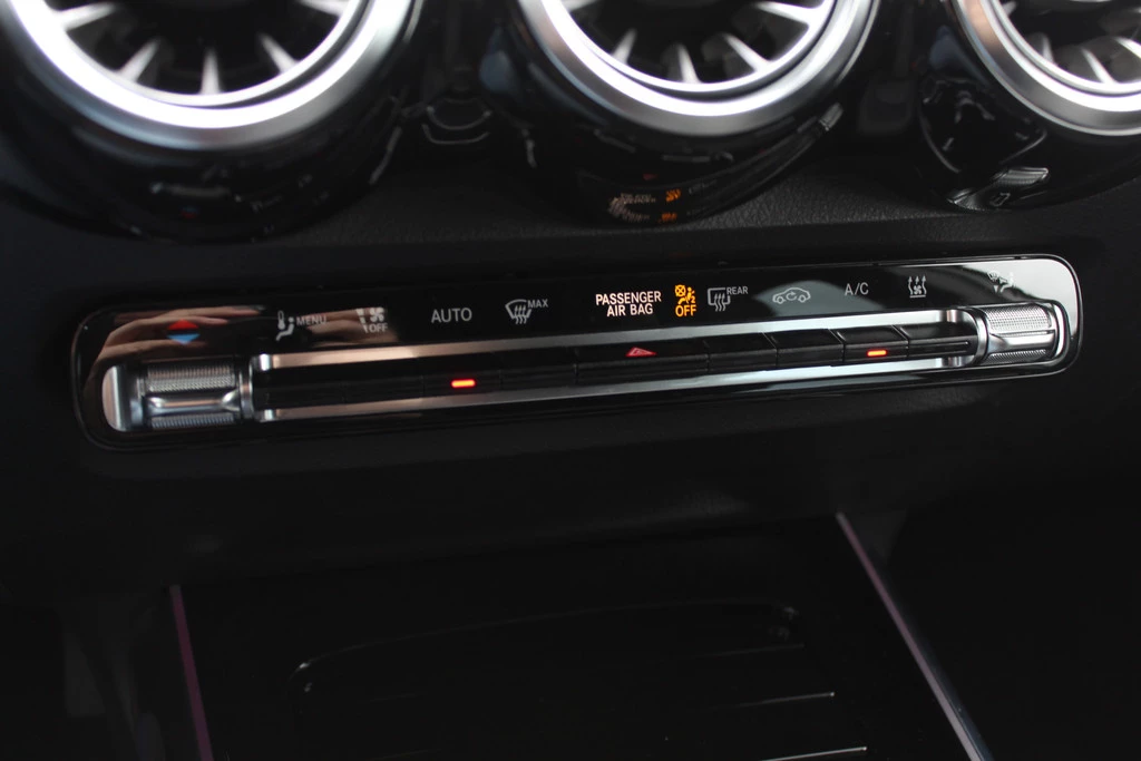 Hoofdafbeelding Mercedes-Benz EQB