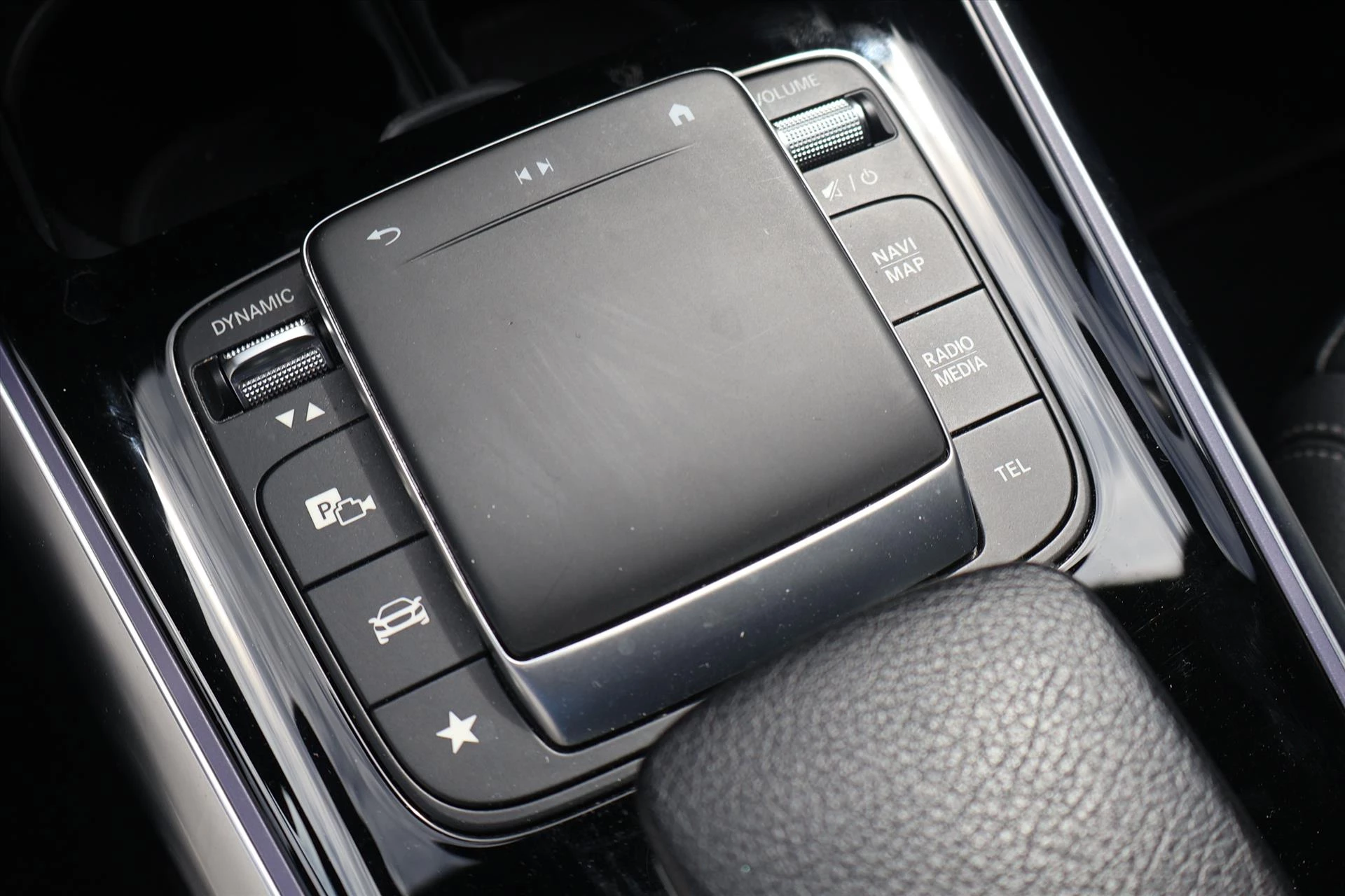 Hoofdafbeelding Mercedes-Benz EQA