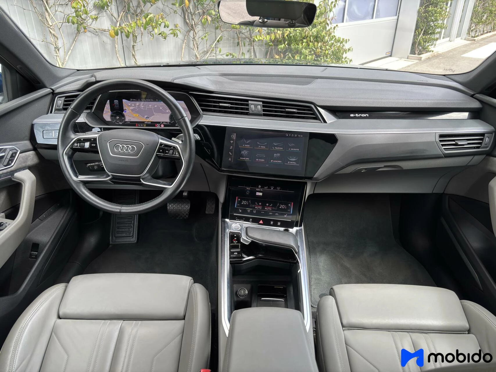 Hoofdafbeelding Audi e-tron