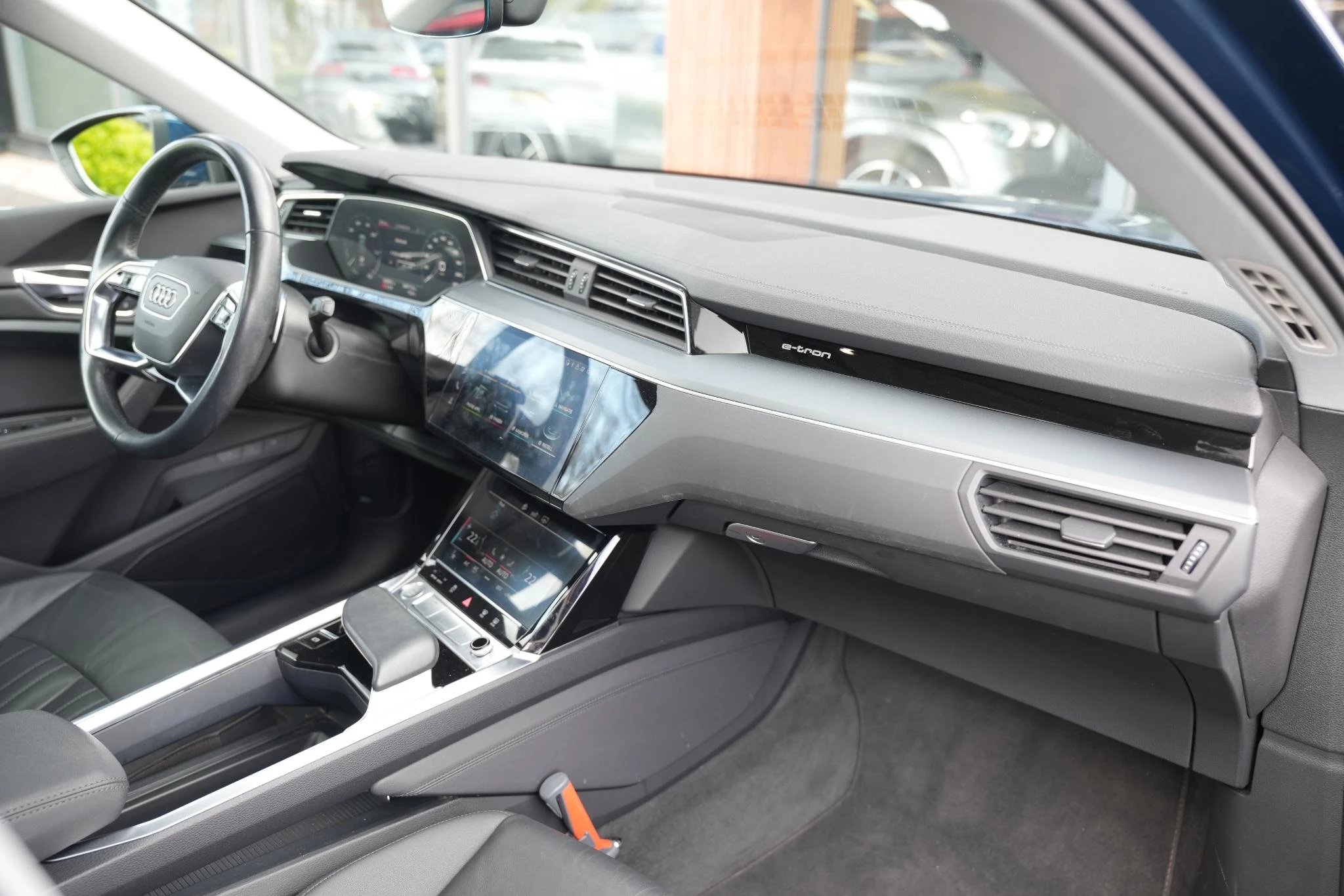 Hoofdafbeelding Audi e-tron