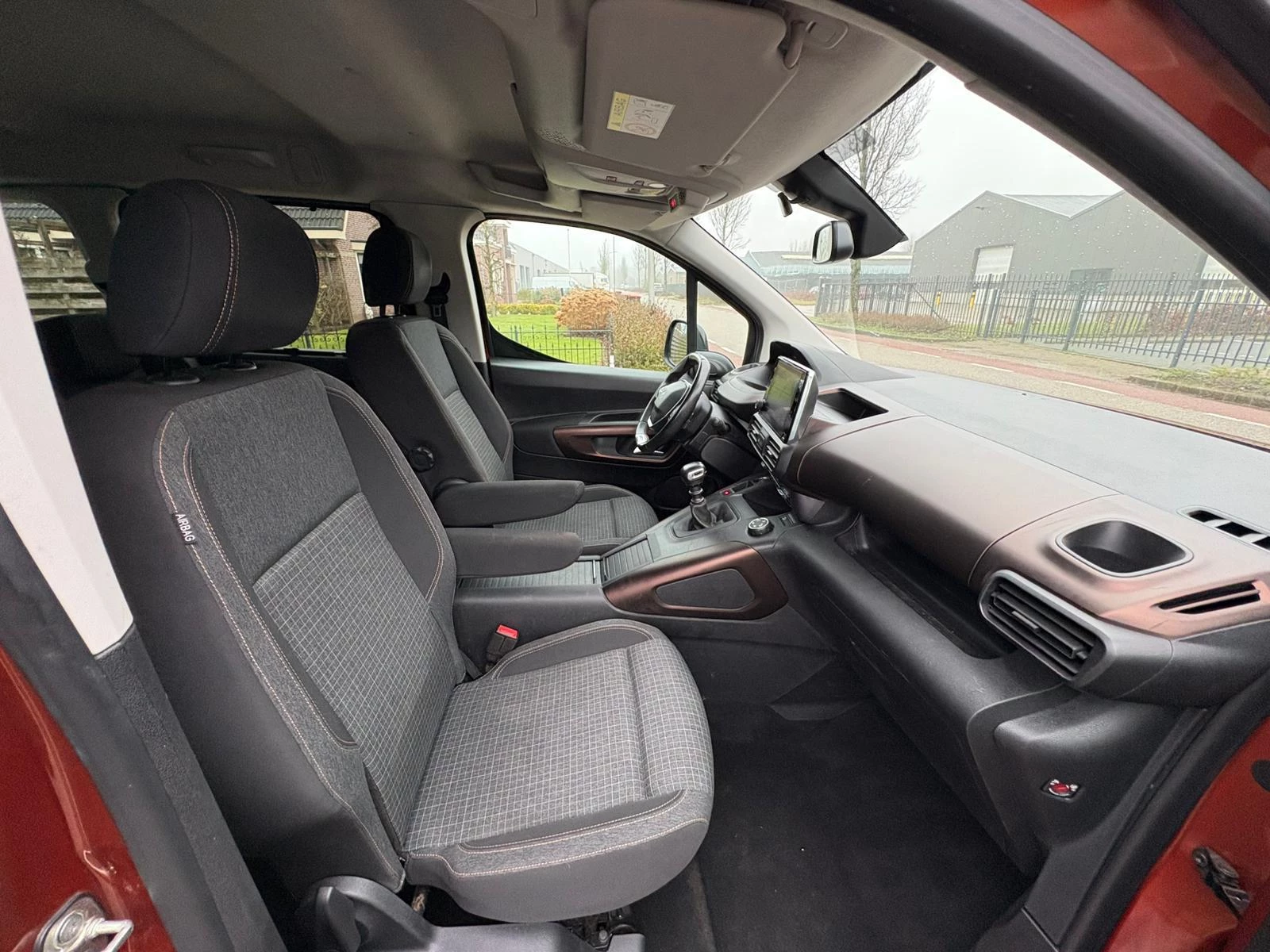 Hoofdafbeelding Peugeot Rifter