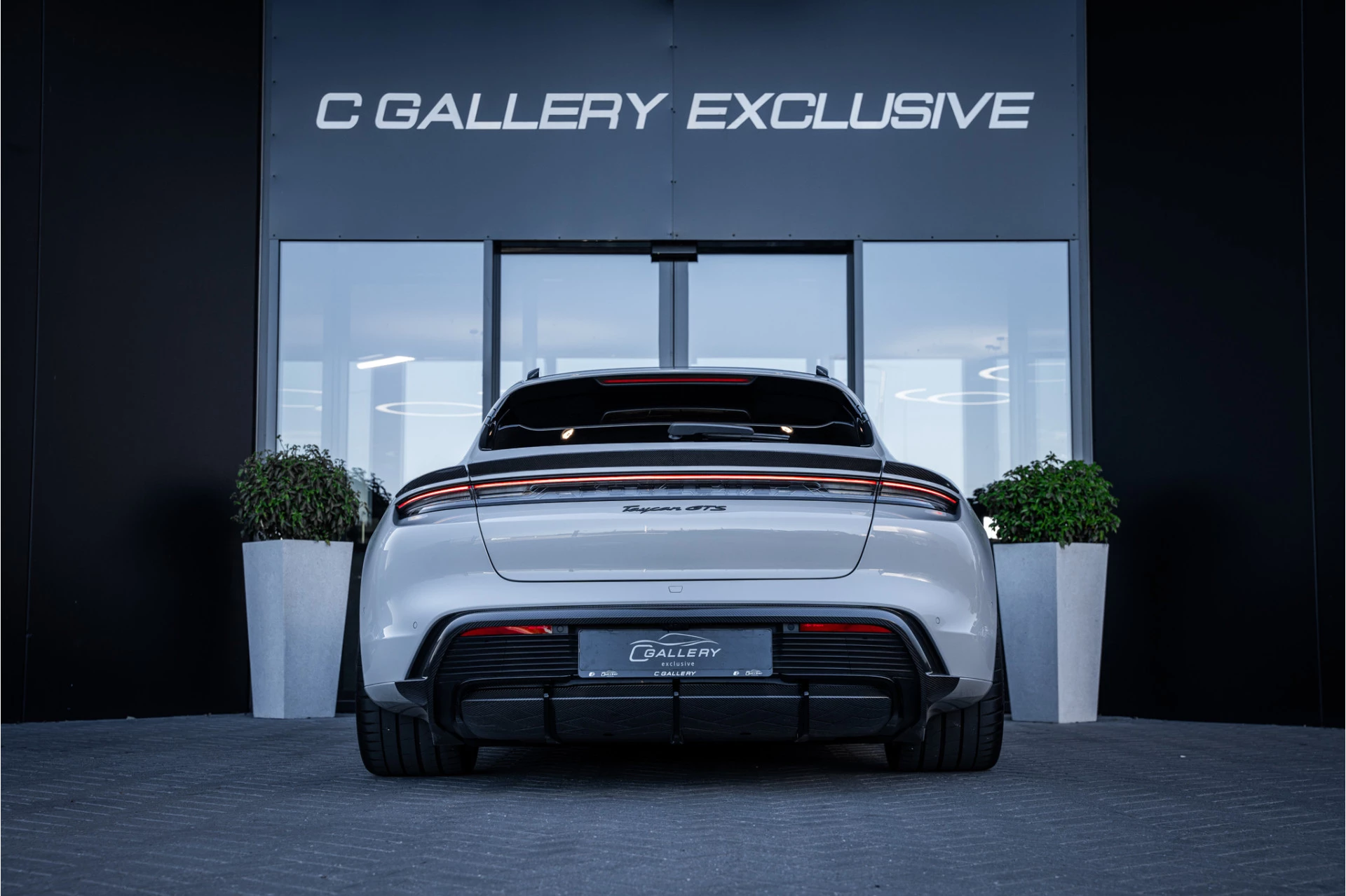 Hoofdafbeelding Porsche Taycan