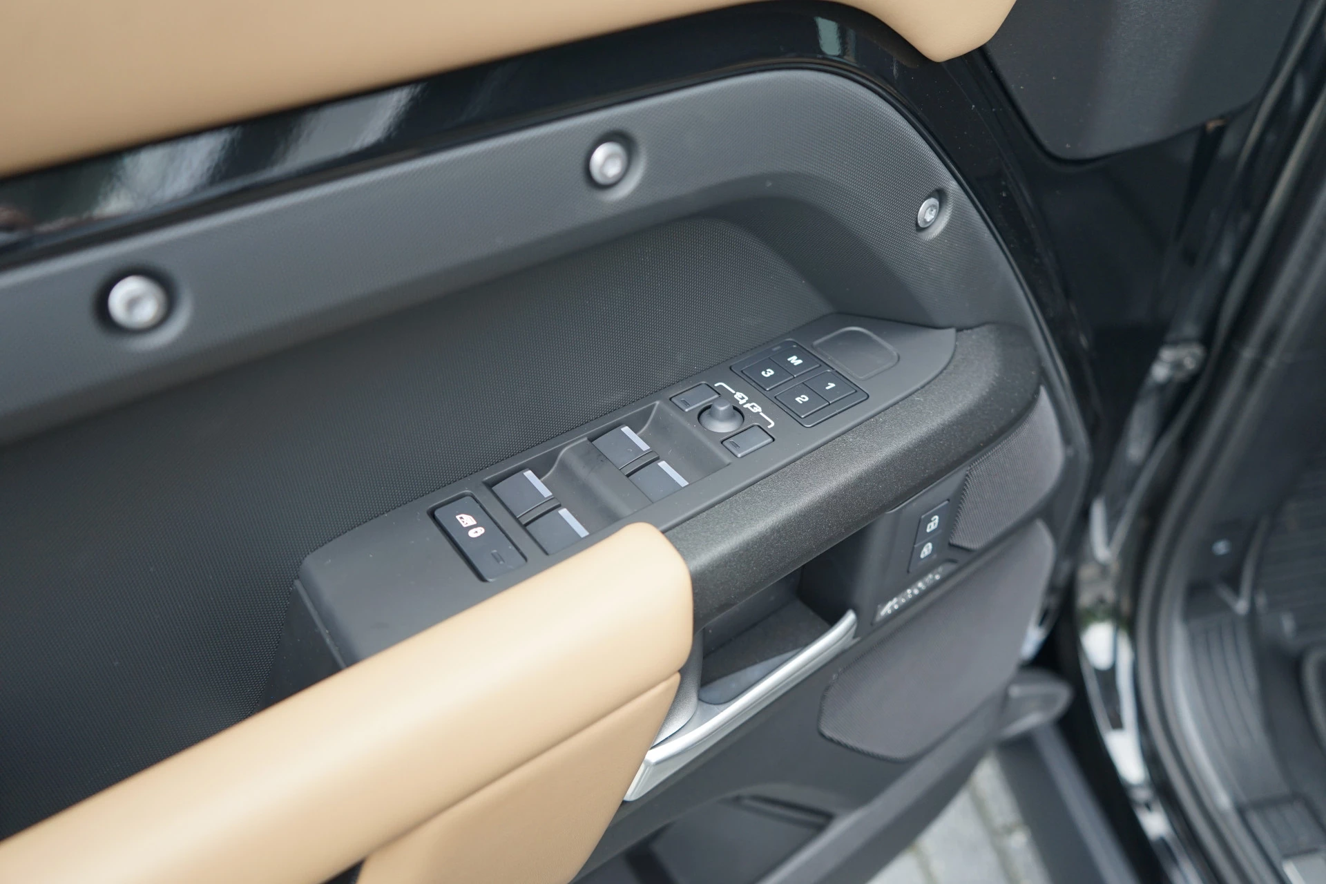 Hoofdafbeelding Land Rover Defender