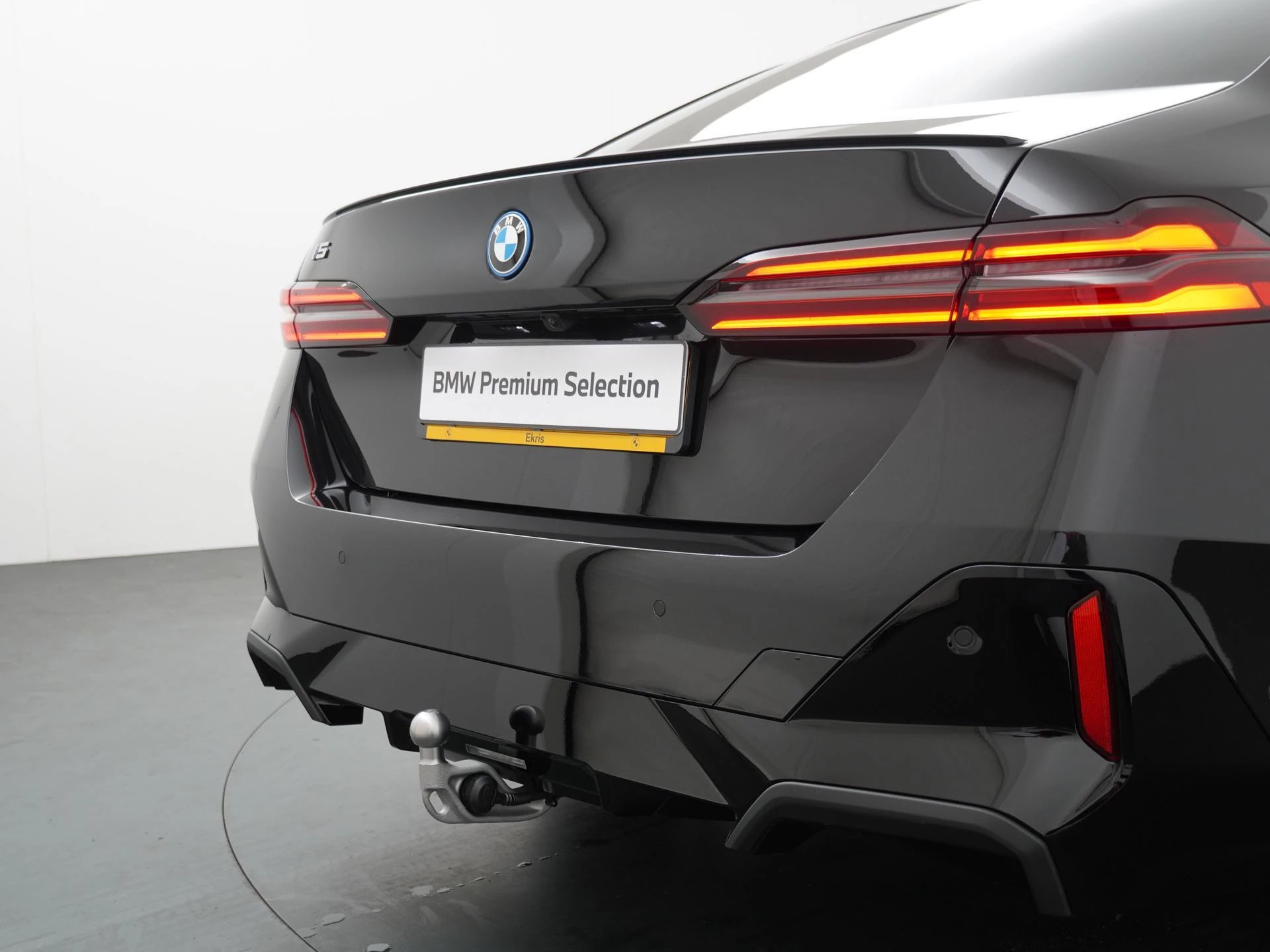 Hoofdafbeelding BMW i5