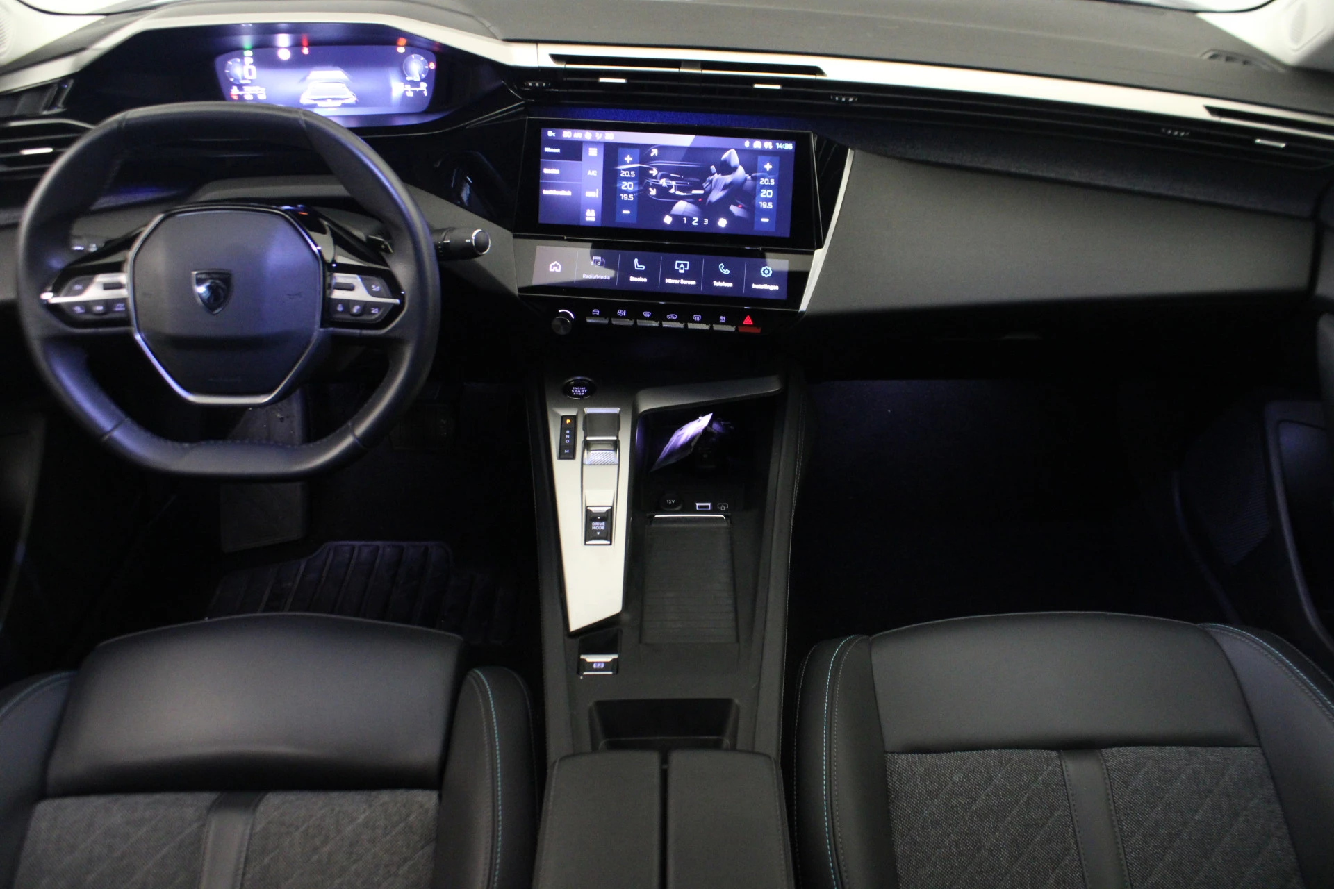 Hoofdafbeelding Peugeot 408