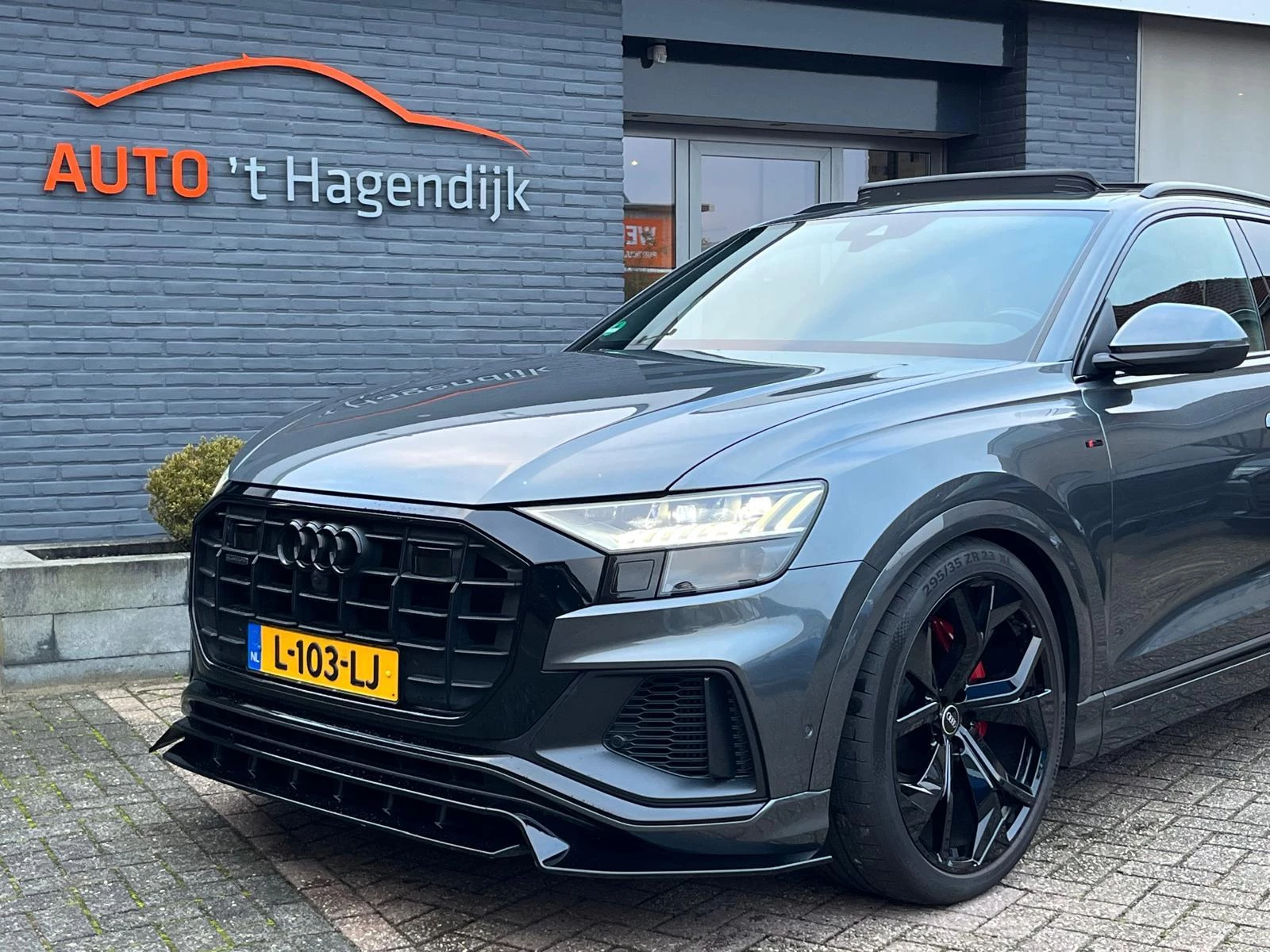 Hoofdafbeelding Audi Q8