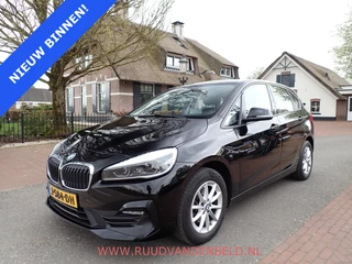Hoofdafbeelding BMW 2 Serie BMW 2 Serie Active Tourer 218i / HEAD-UP / TREKHAAK / CRUISE