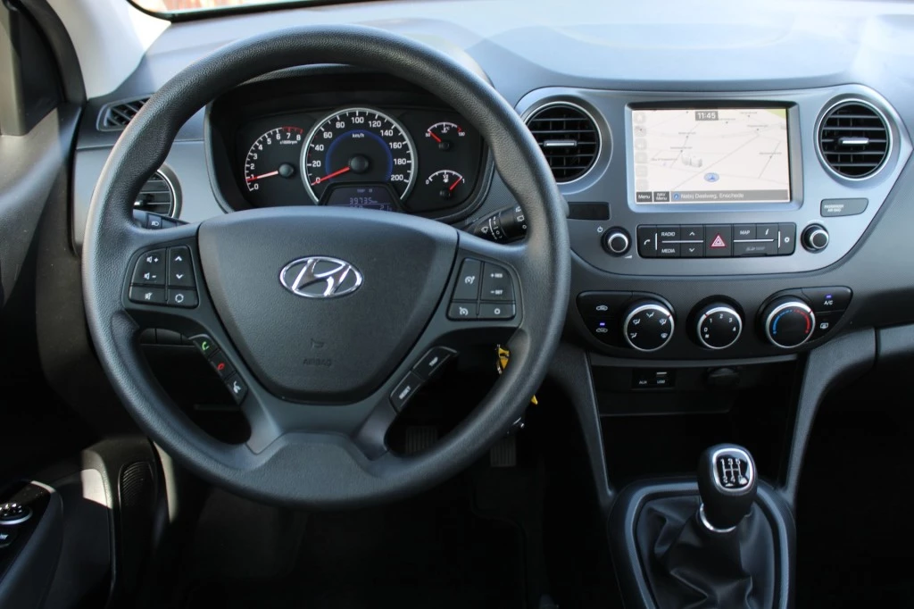 Hoofdafbeelding Hyundai i10