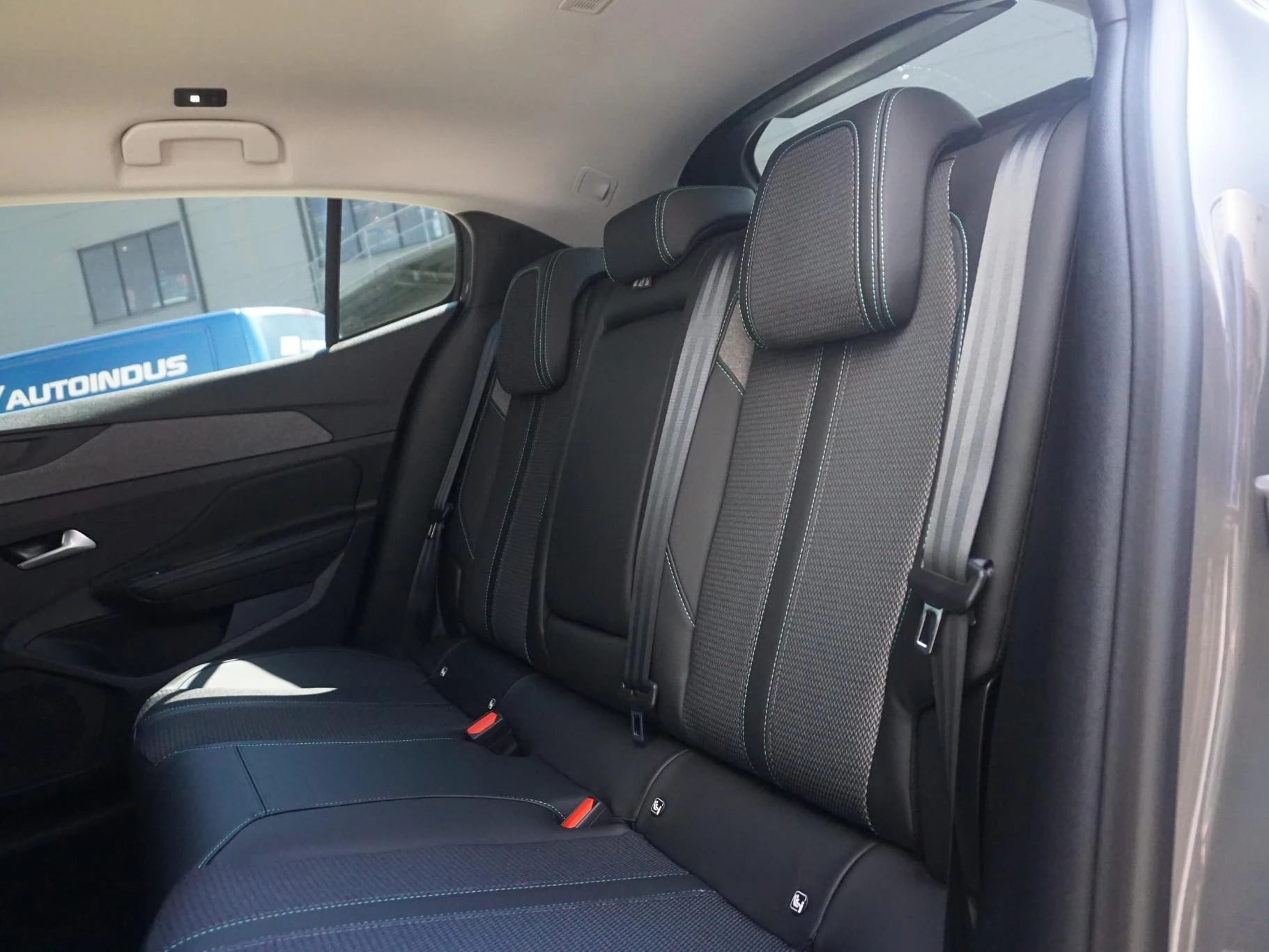 Hoofdafbeelding Peugeot 408