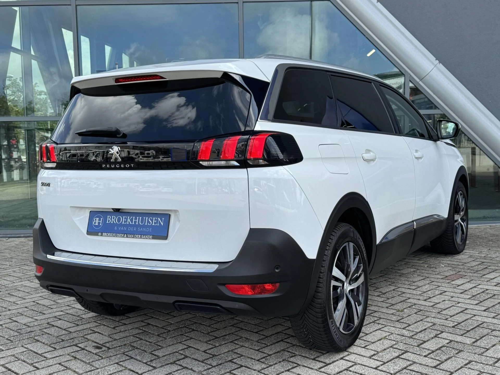 Hoofdafbeelding Peugeot 5008
