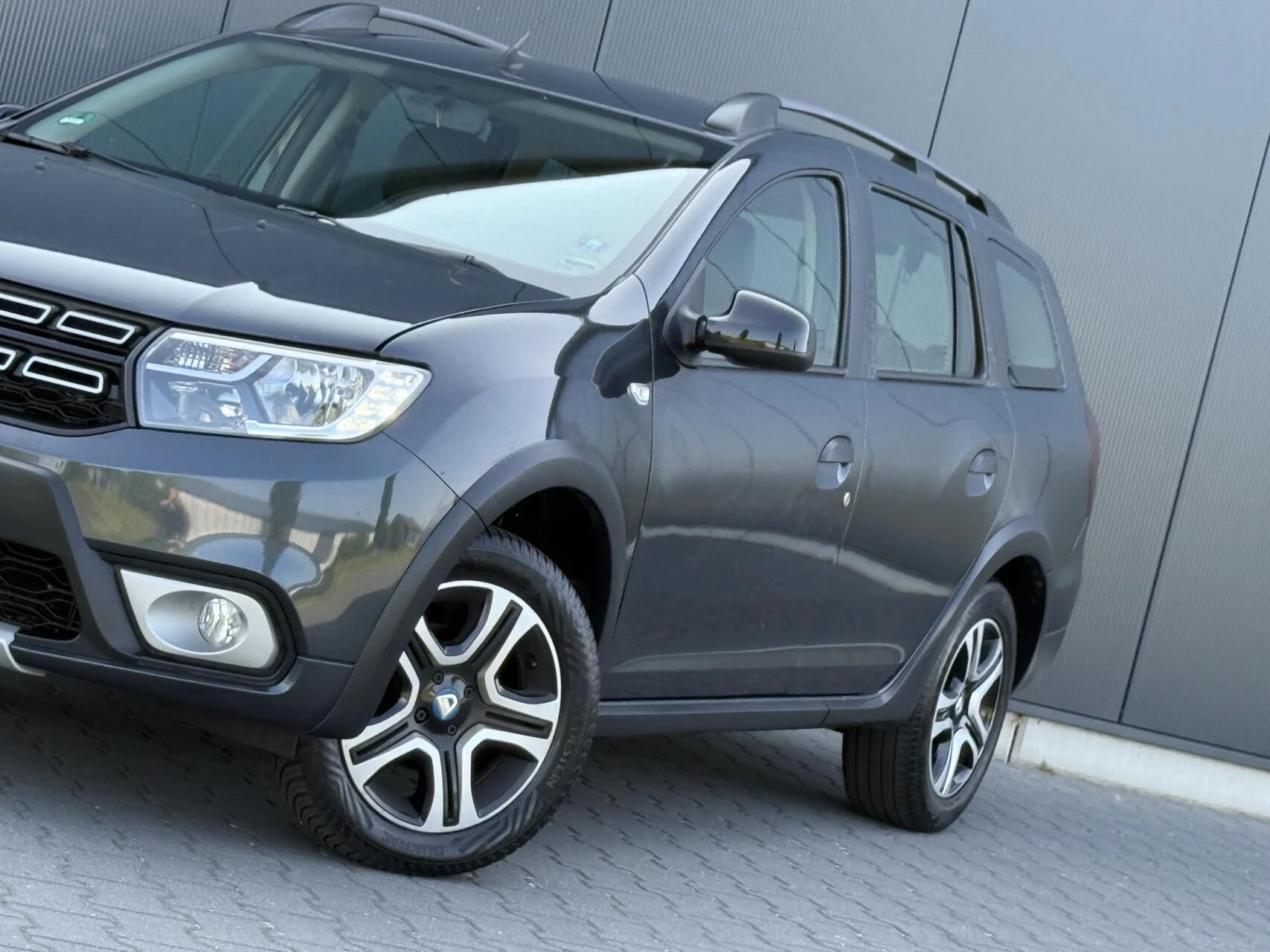 Hoofdafbeelding Dacia Logan