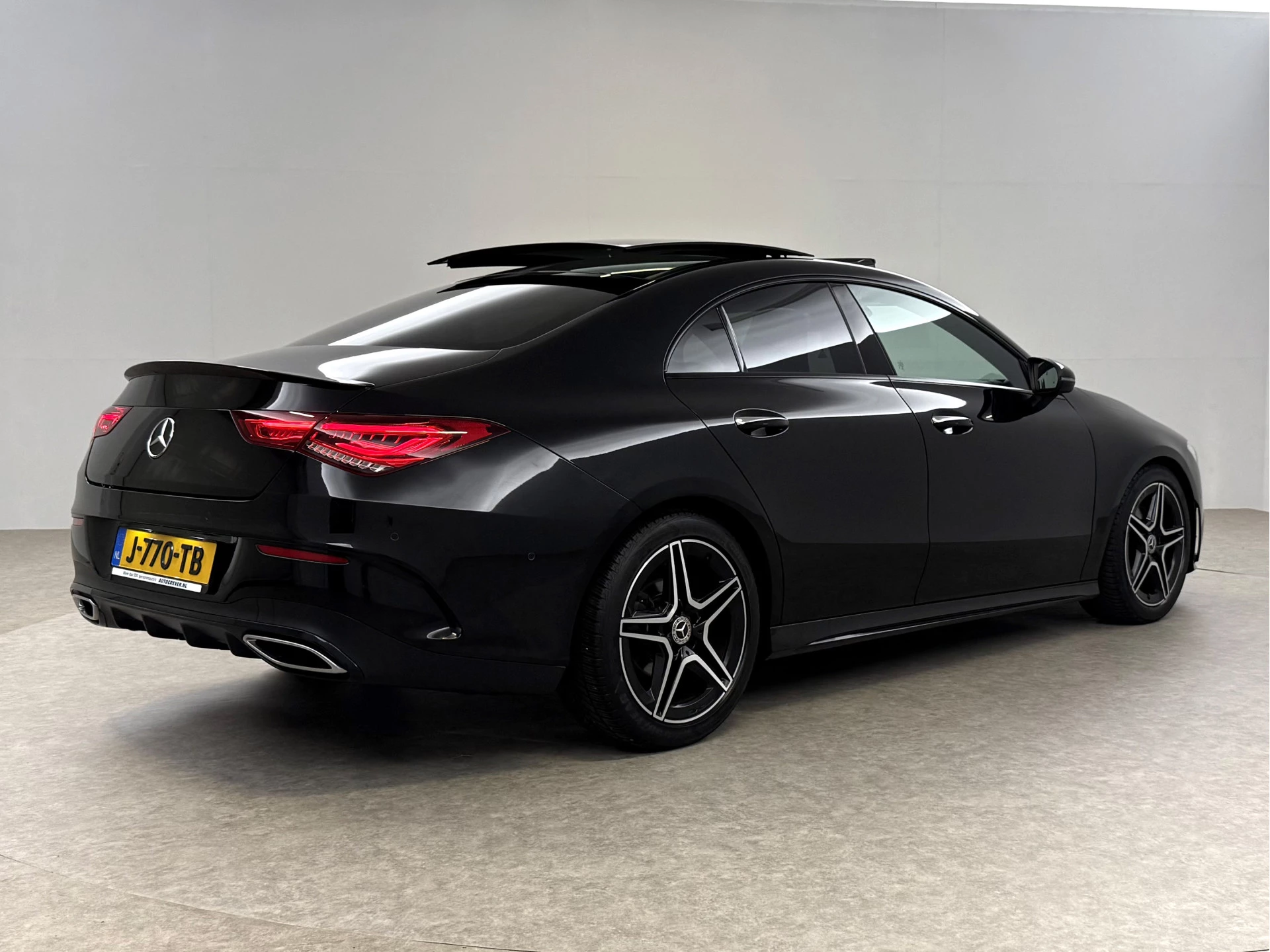 Hoofdafbeelding Mercedes-Benz CLA