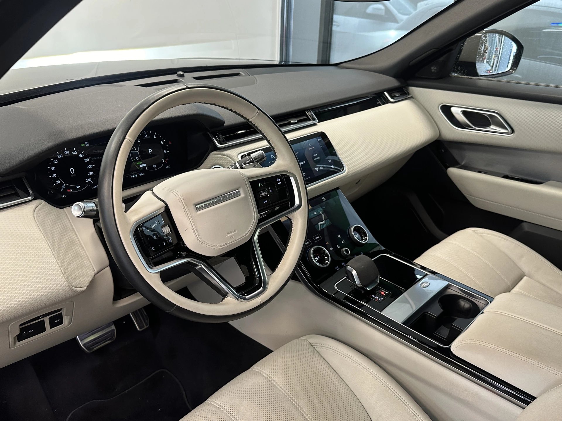 Hoofdafbeelding Land Rover Range Rover Velar