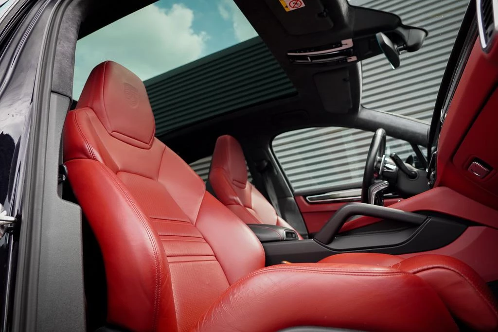 Hoofdafbeelding Porsche Cayenne