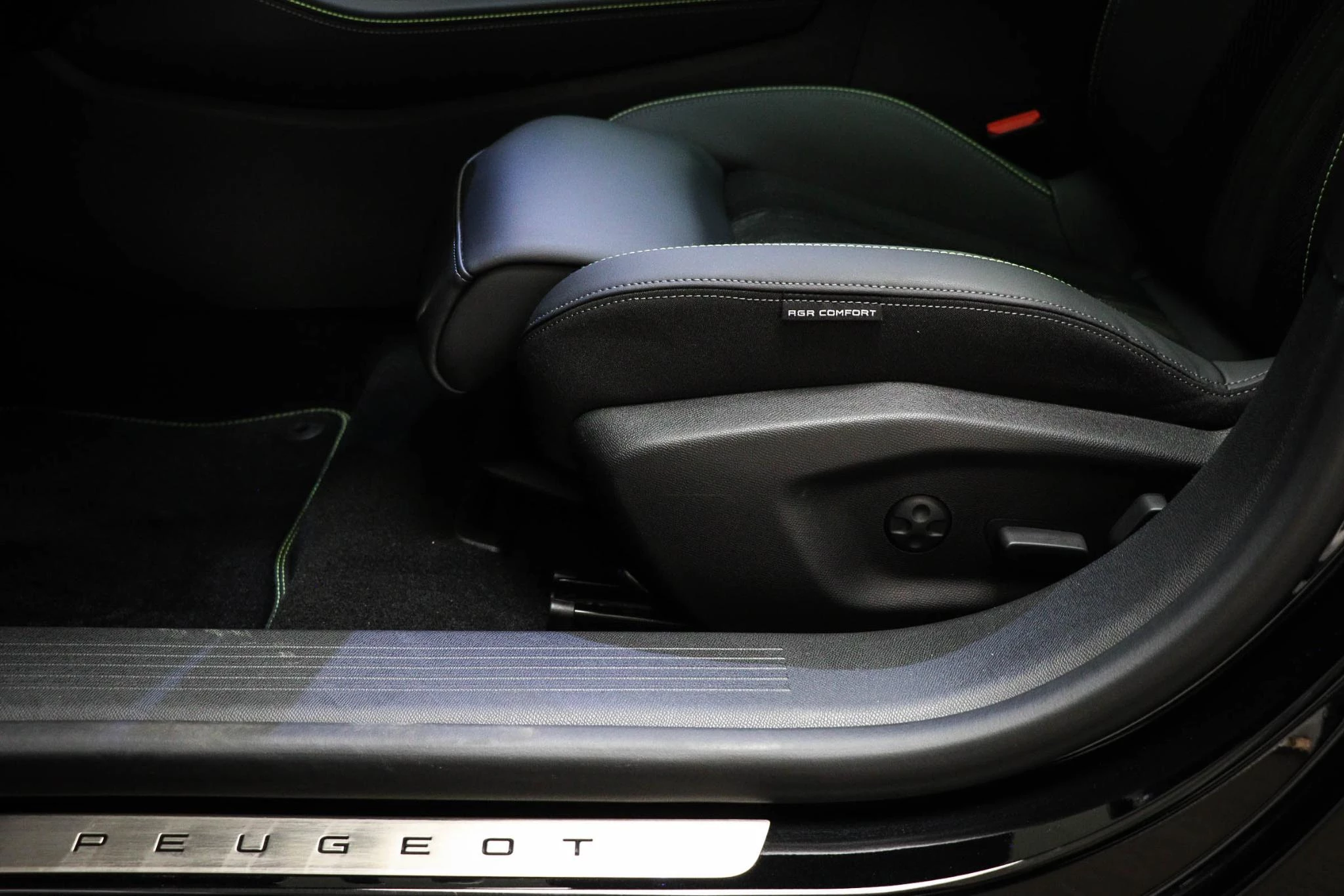 Hoofdafbeelding Peugeot 408