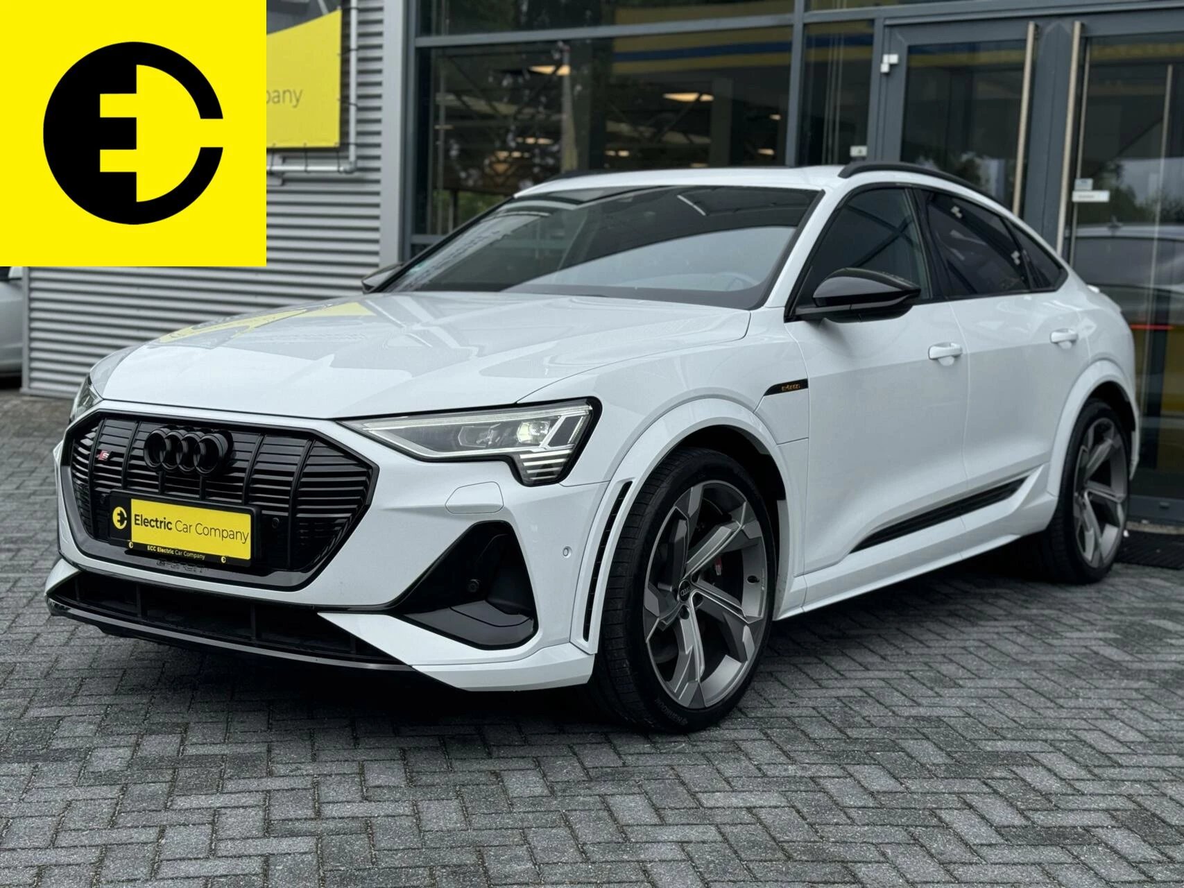 Hoofdafbeelding Audi e-tron