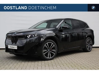 BMW iX3 50 xDrive M Sport / Panoramadak / Trekhaak / Sportstoelen / Head-Up / Parking Assistant Plus / Stuurverwarming